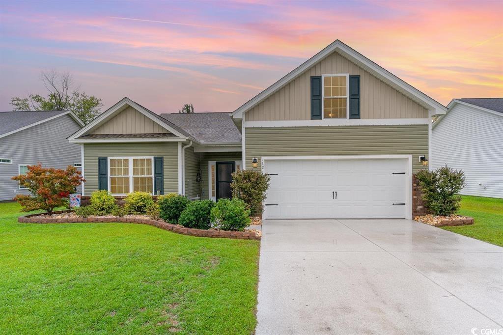 Jessica Lakes East Real Estate Listings Main Image