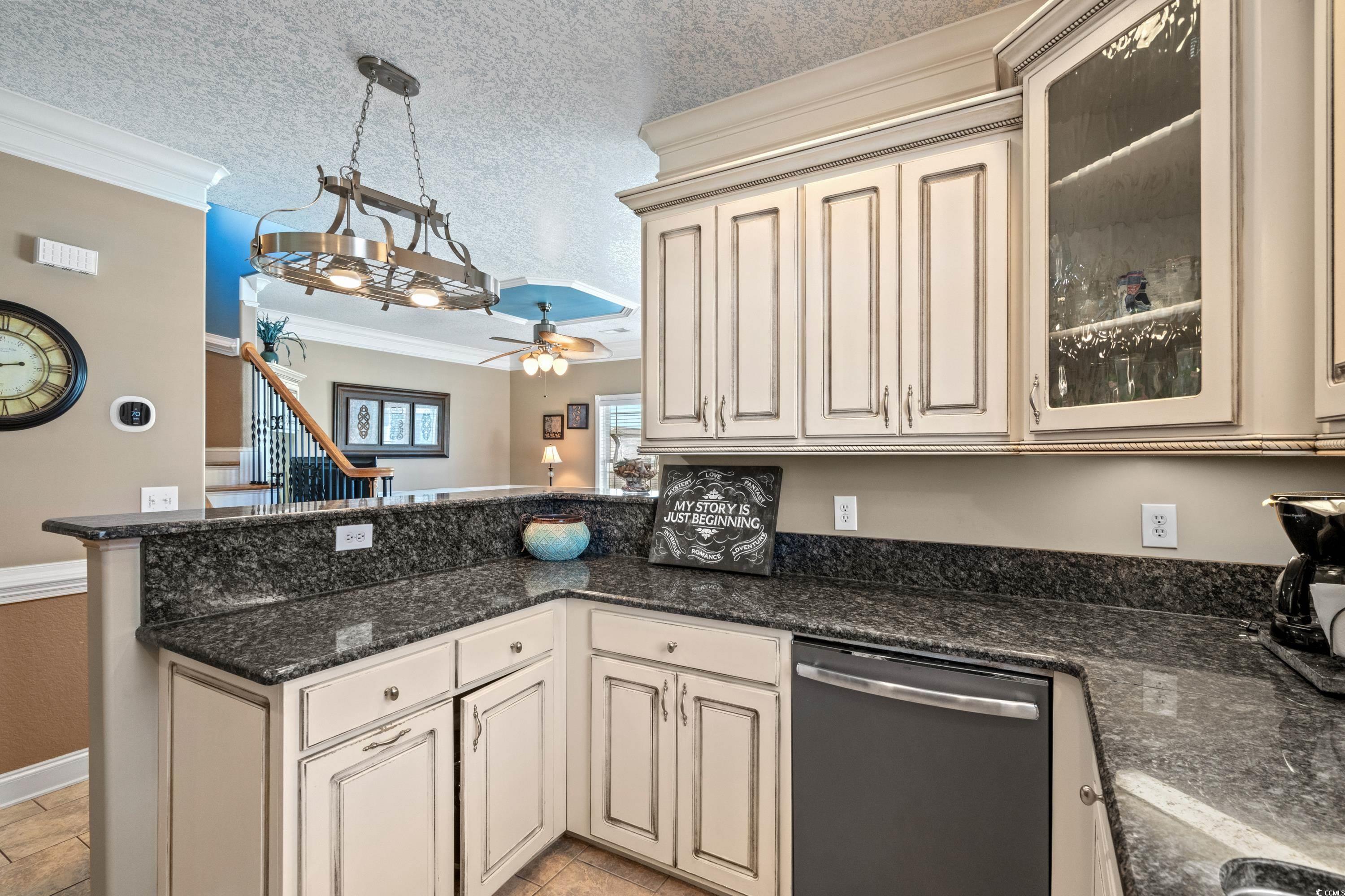 6001 - 8022 S Kings Hwy. Property Photo 19