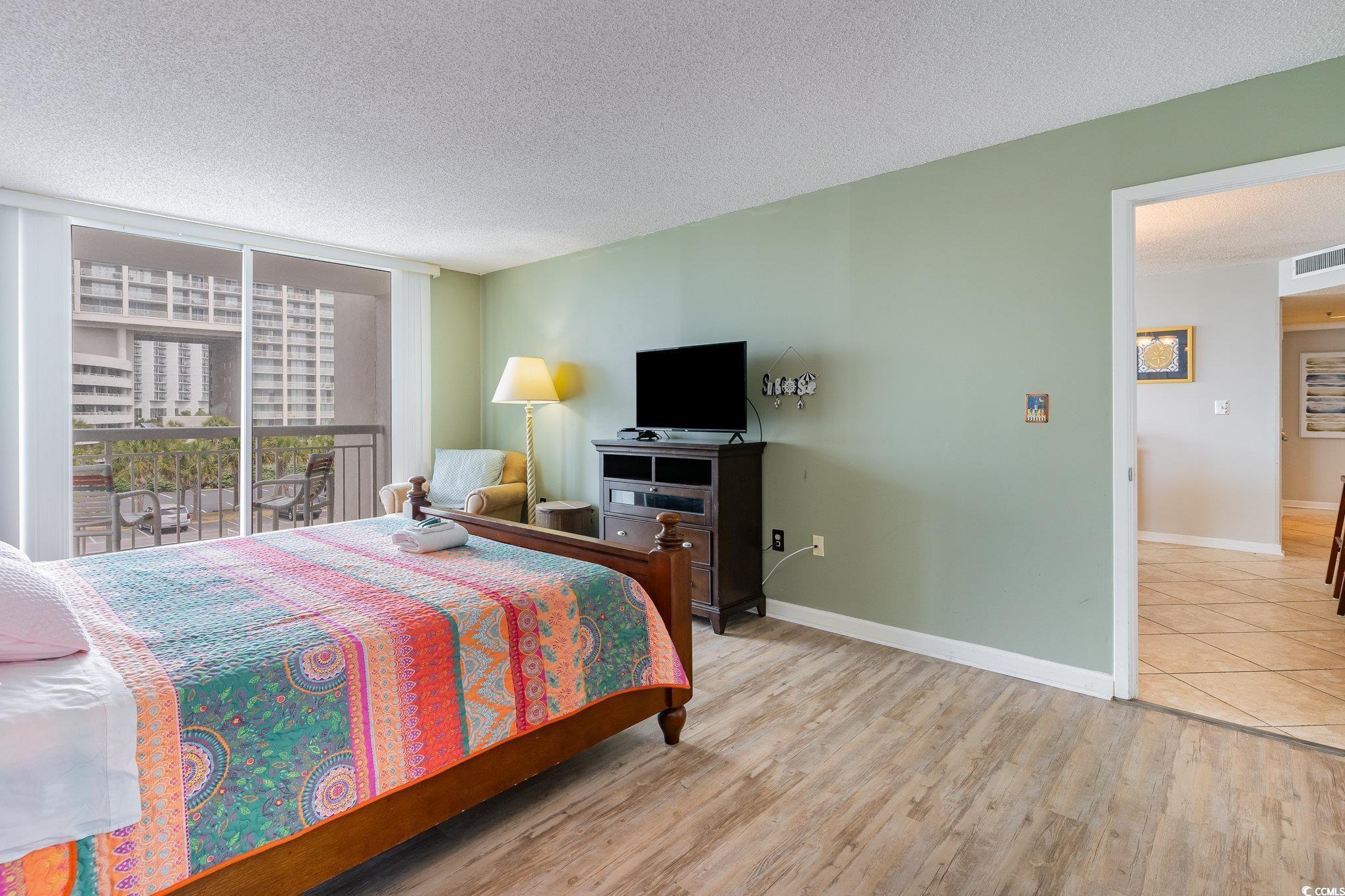 9820 Queensway Blvd. Property Photo 14