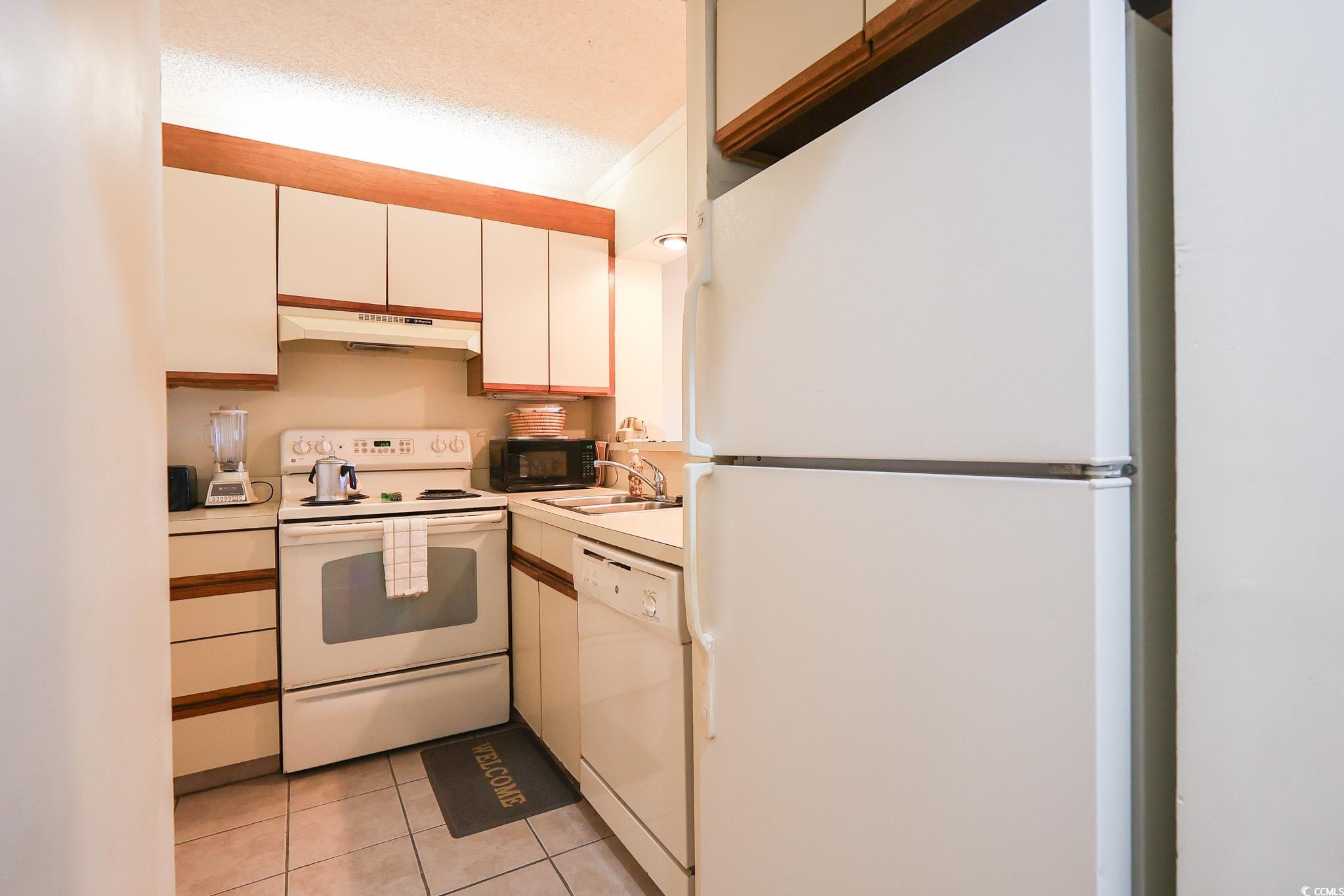 415 Ocean Creek Blvd. Property Photo 5