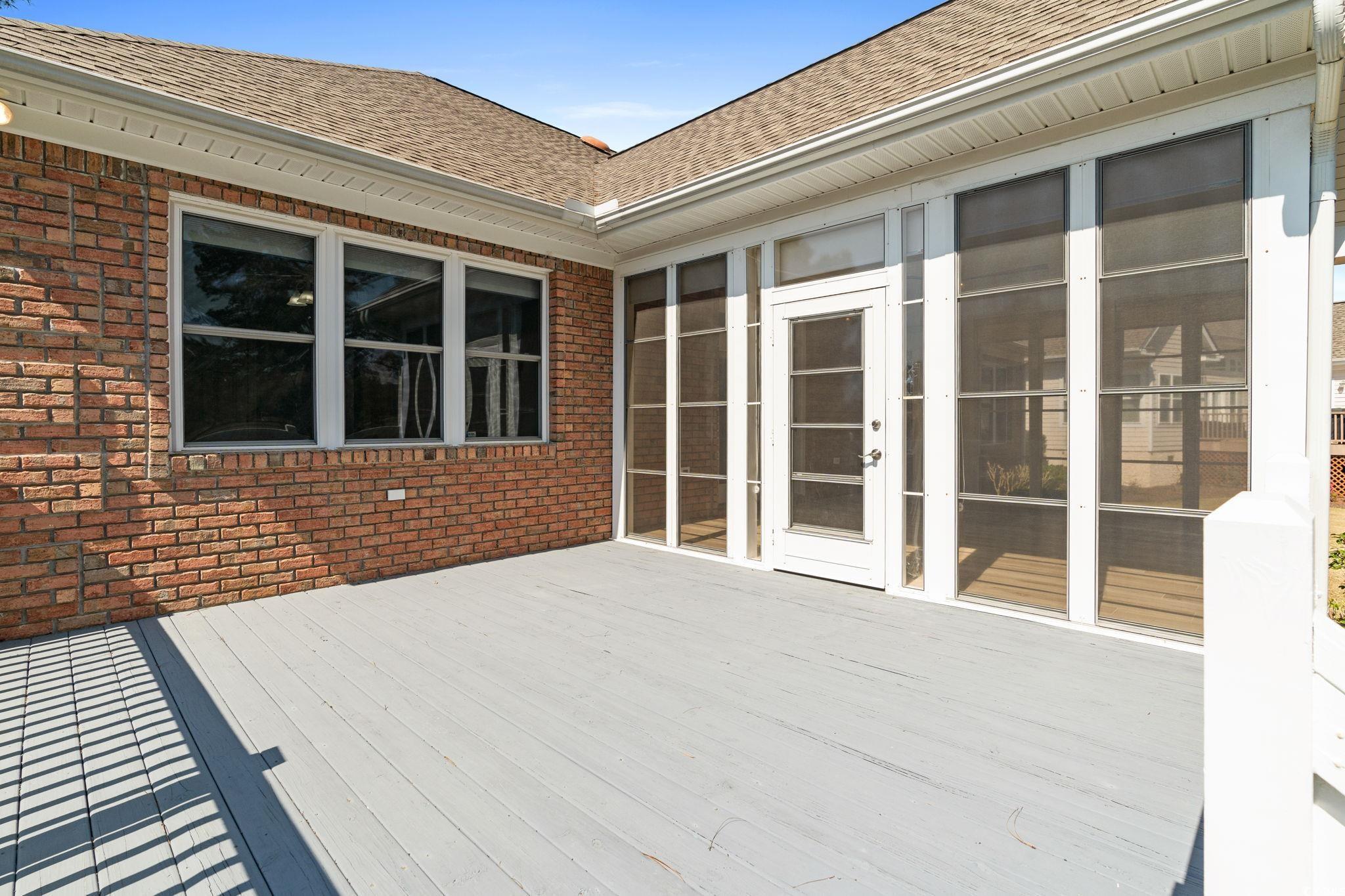 598 Summer Green Ct. Property Photo 25