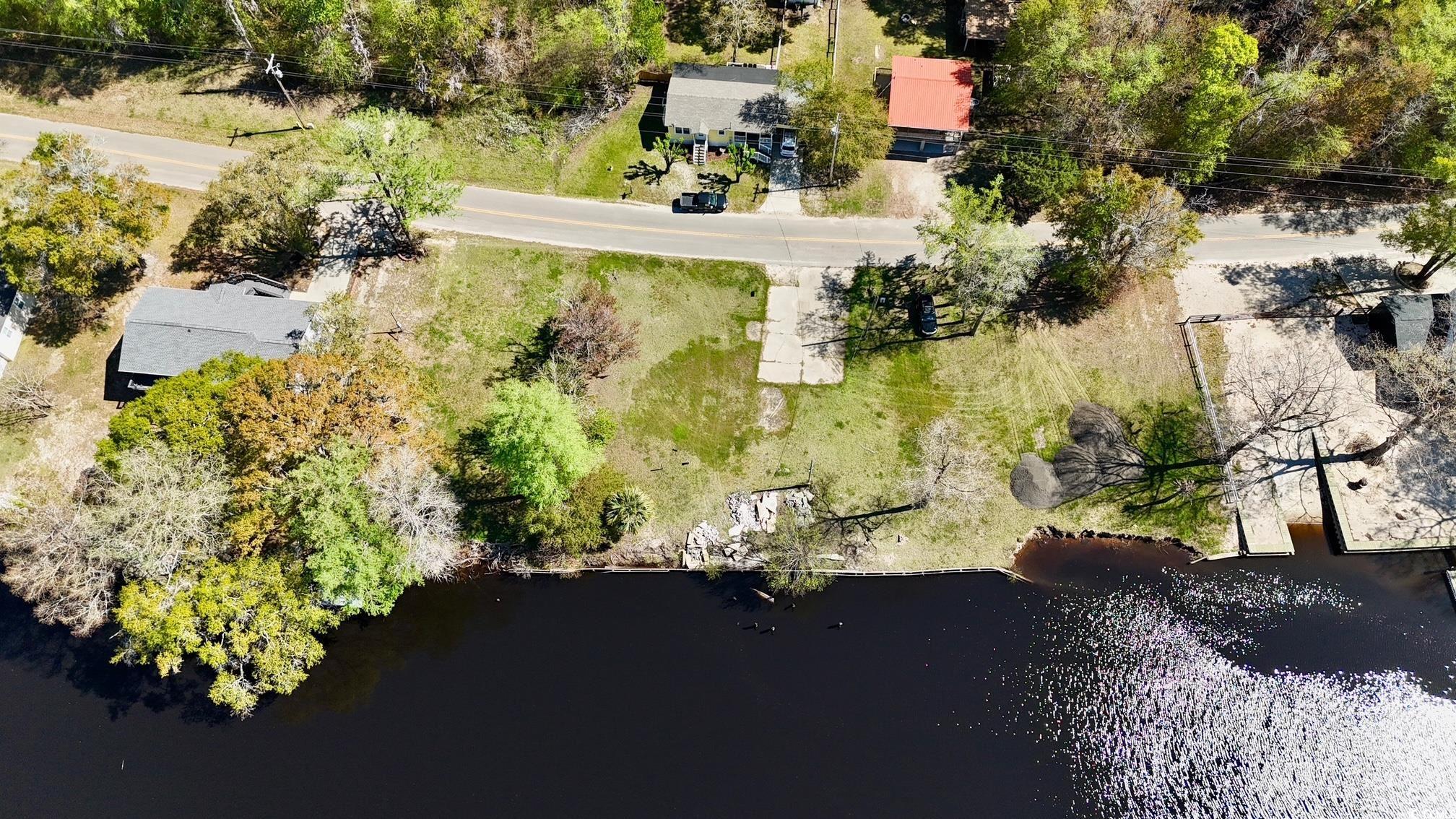 1074 Waccamaw Dr. Property Photo 3