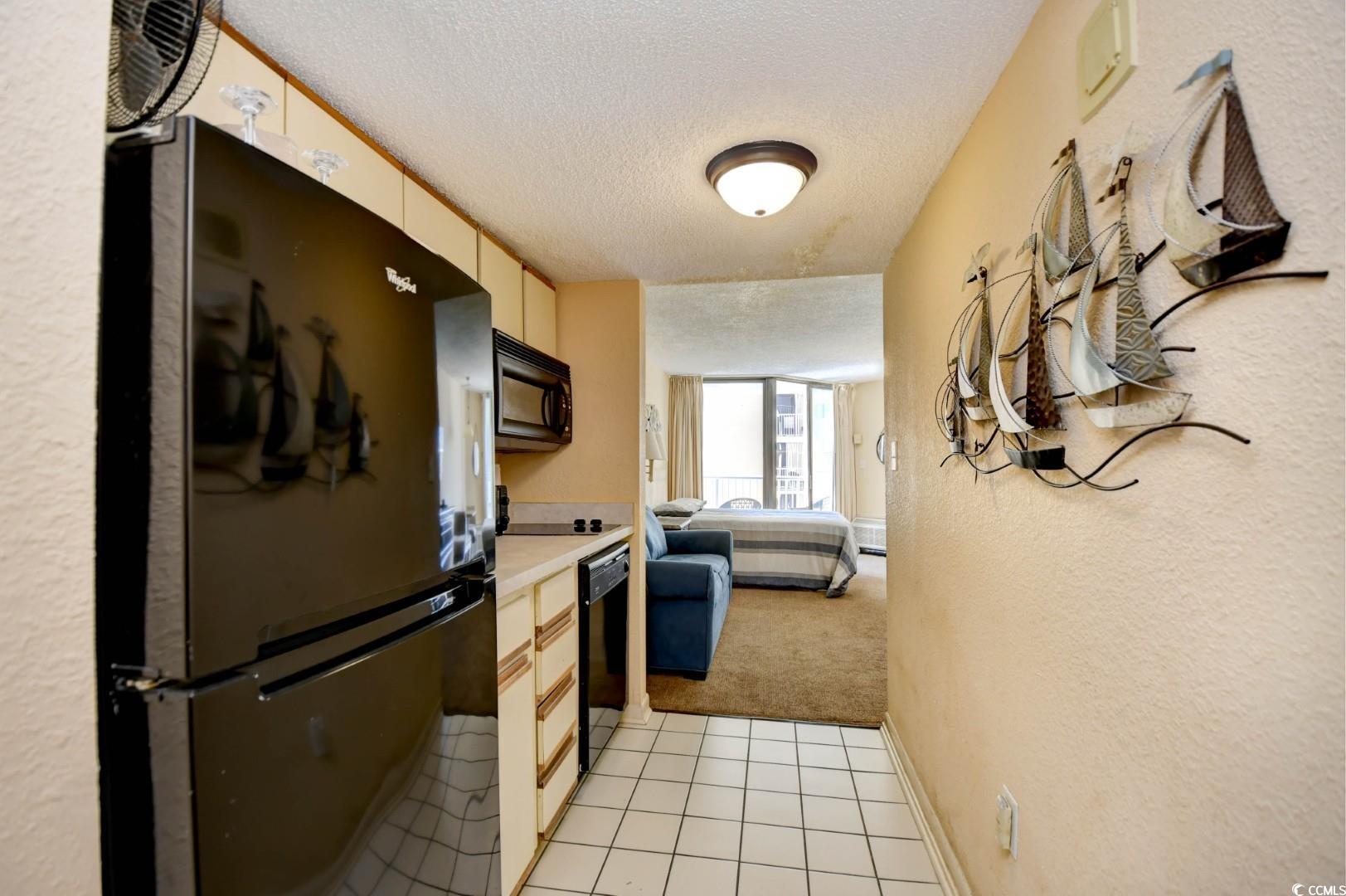 9550 Shore Dr. Property Photo 4