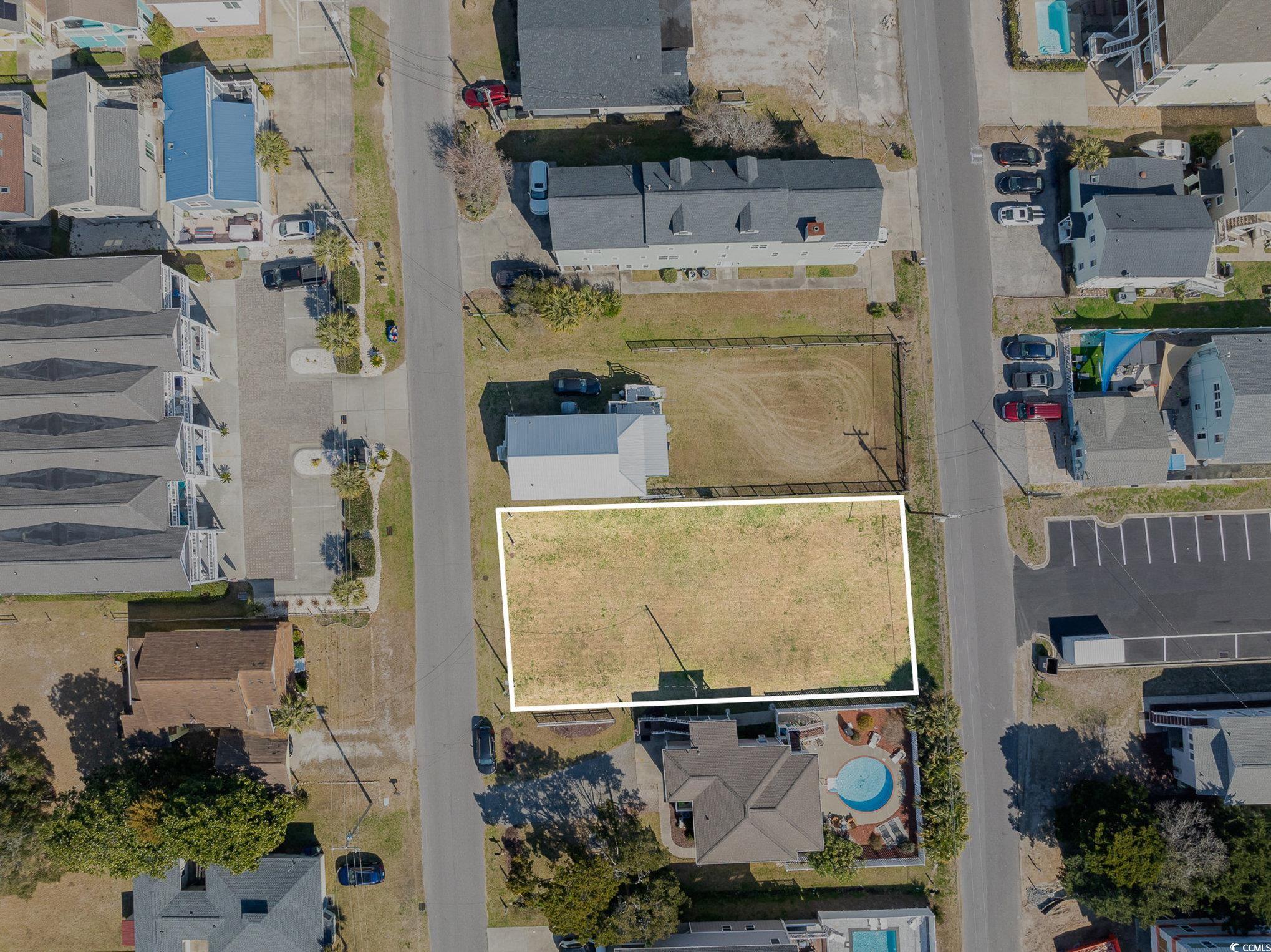 1515 Holly Dr. Property Photo 2