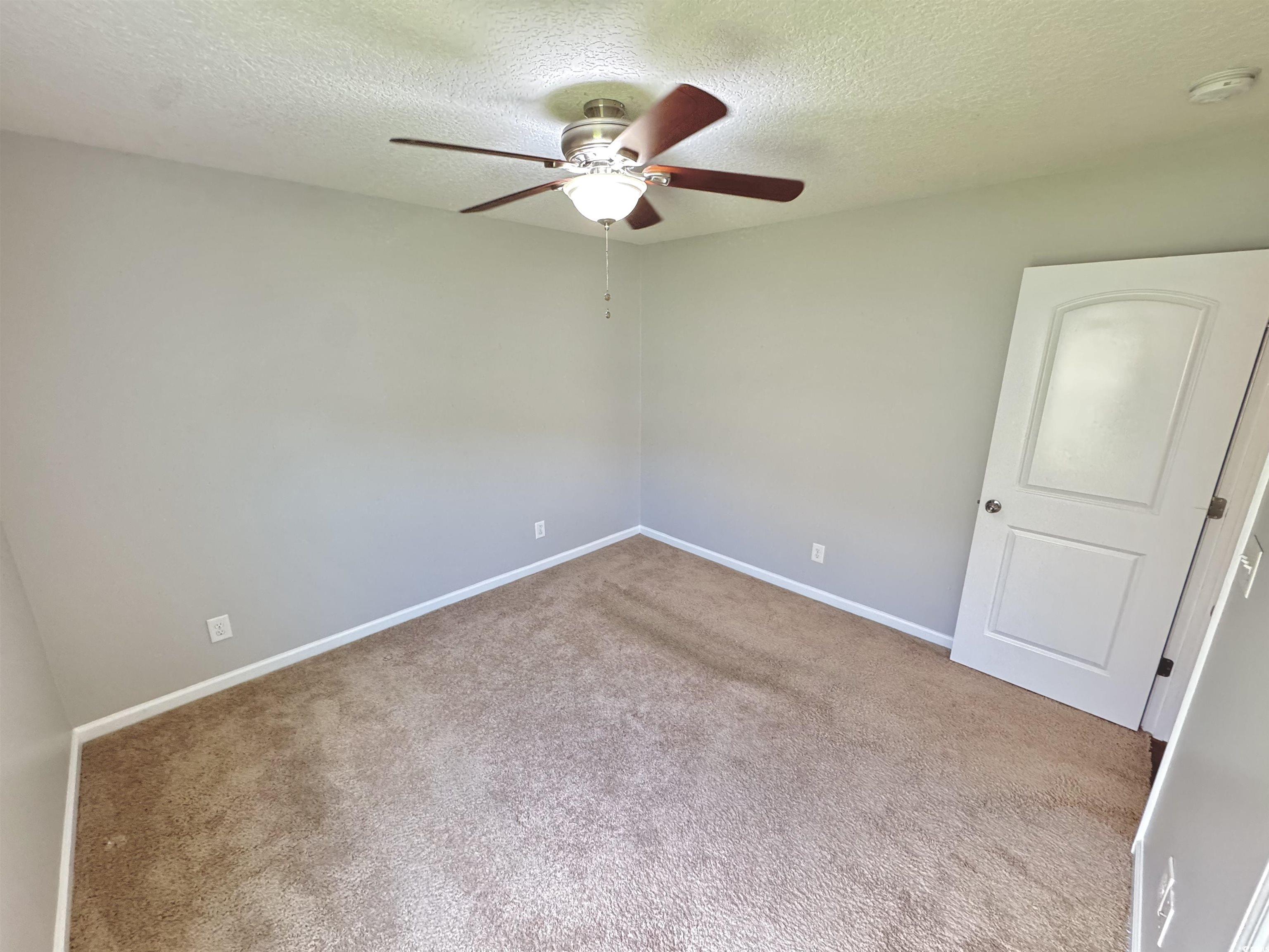 556 Cedar Lakes Dr. Property Photo 18