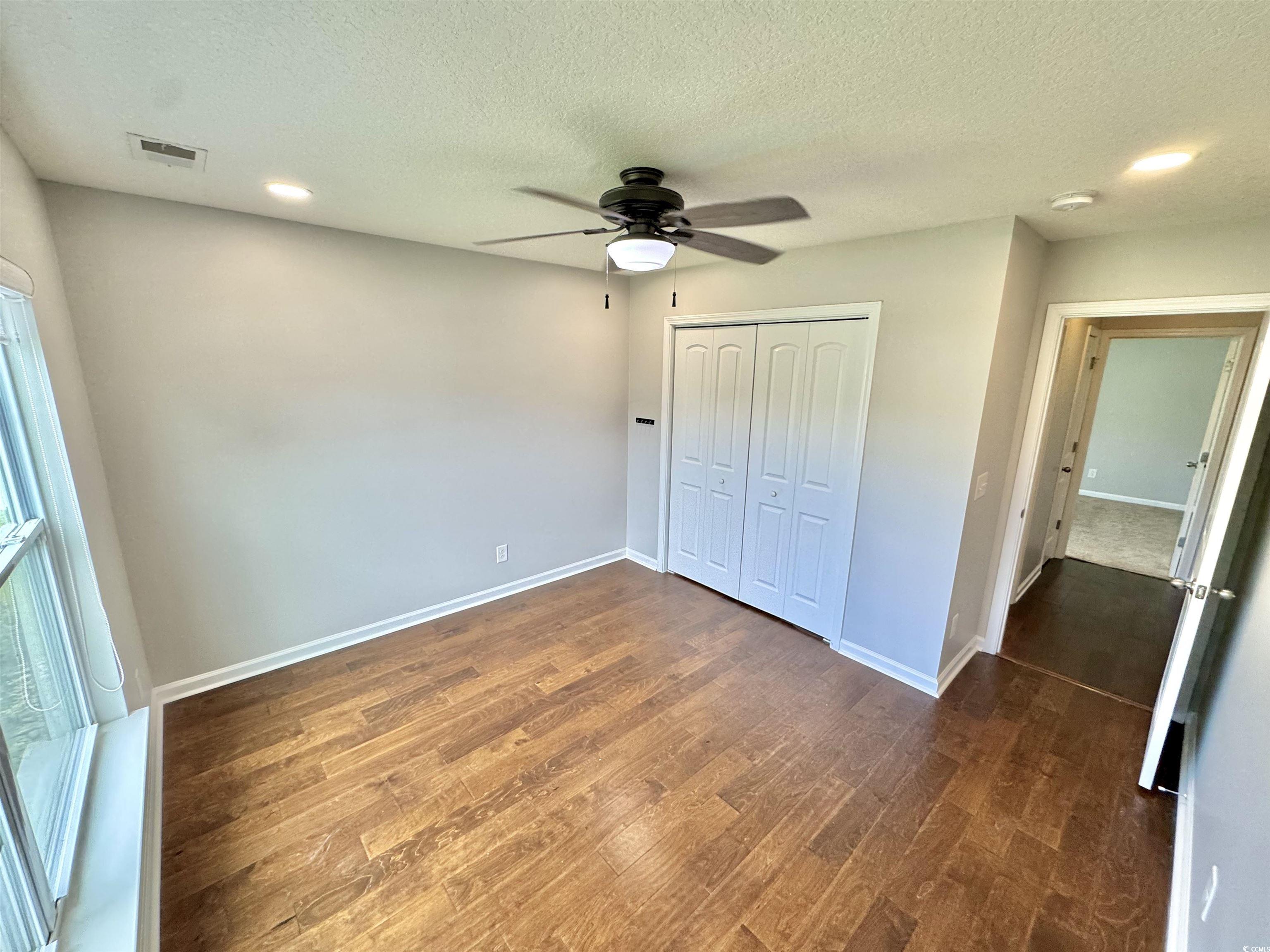 556 Cedar Lakes Dr. Property Photo 25