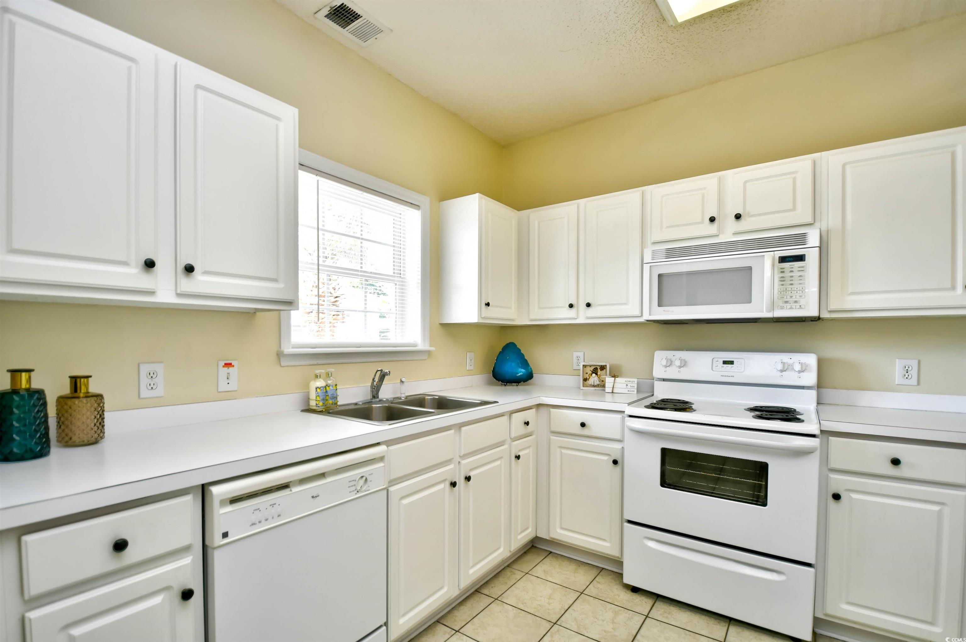 5801 Oyster Catcher Dr. Property Photo 14