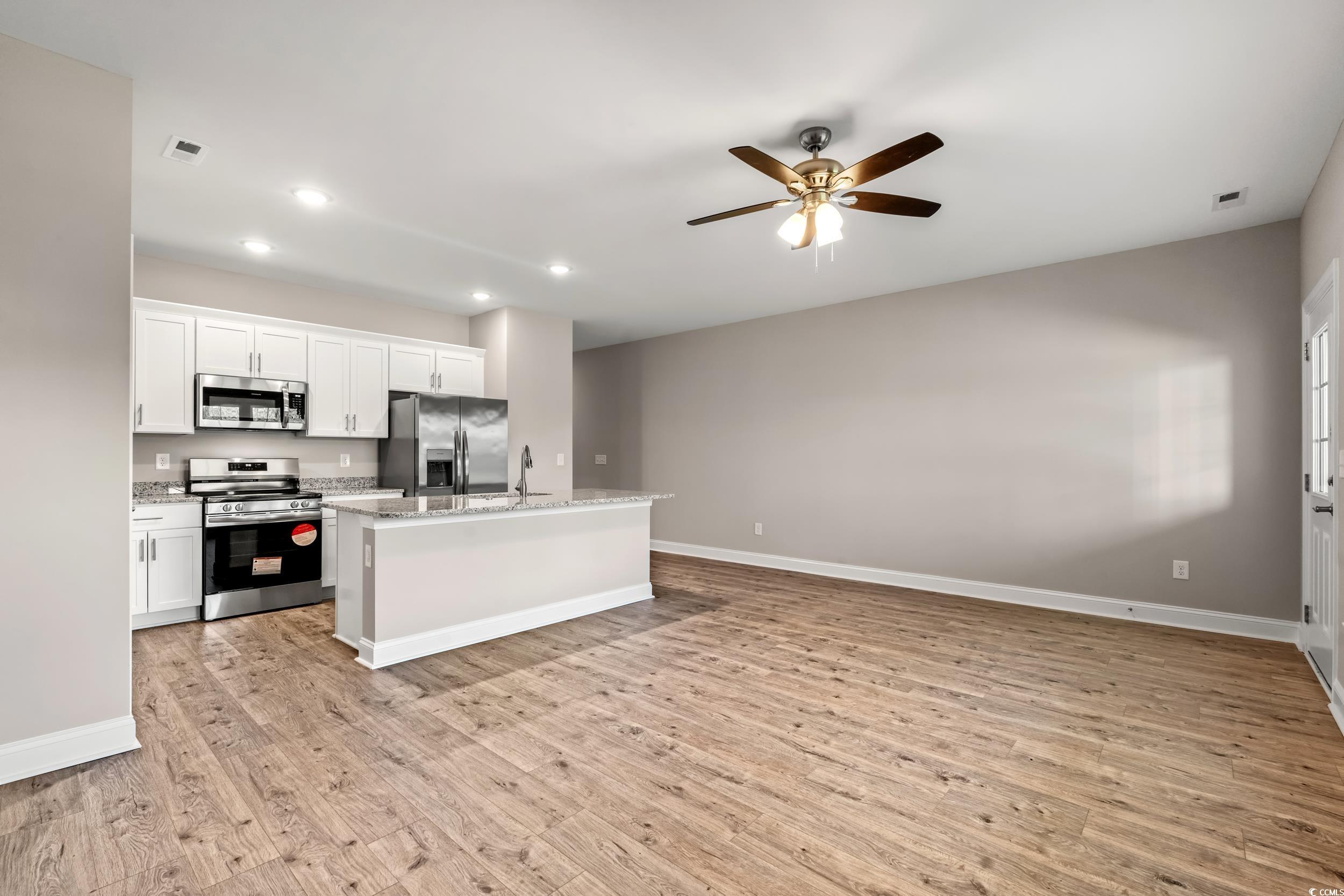 344 Kiskadee Loop Property Photo 4