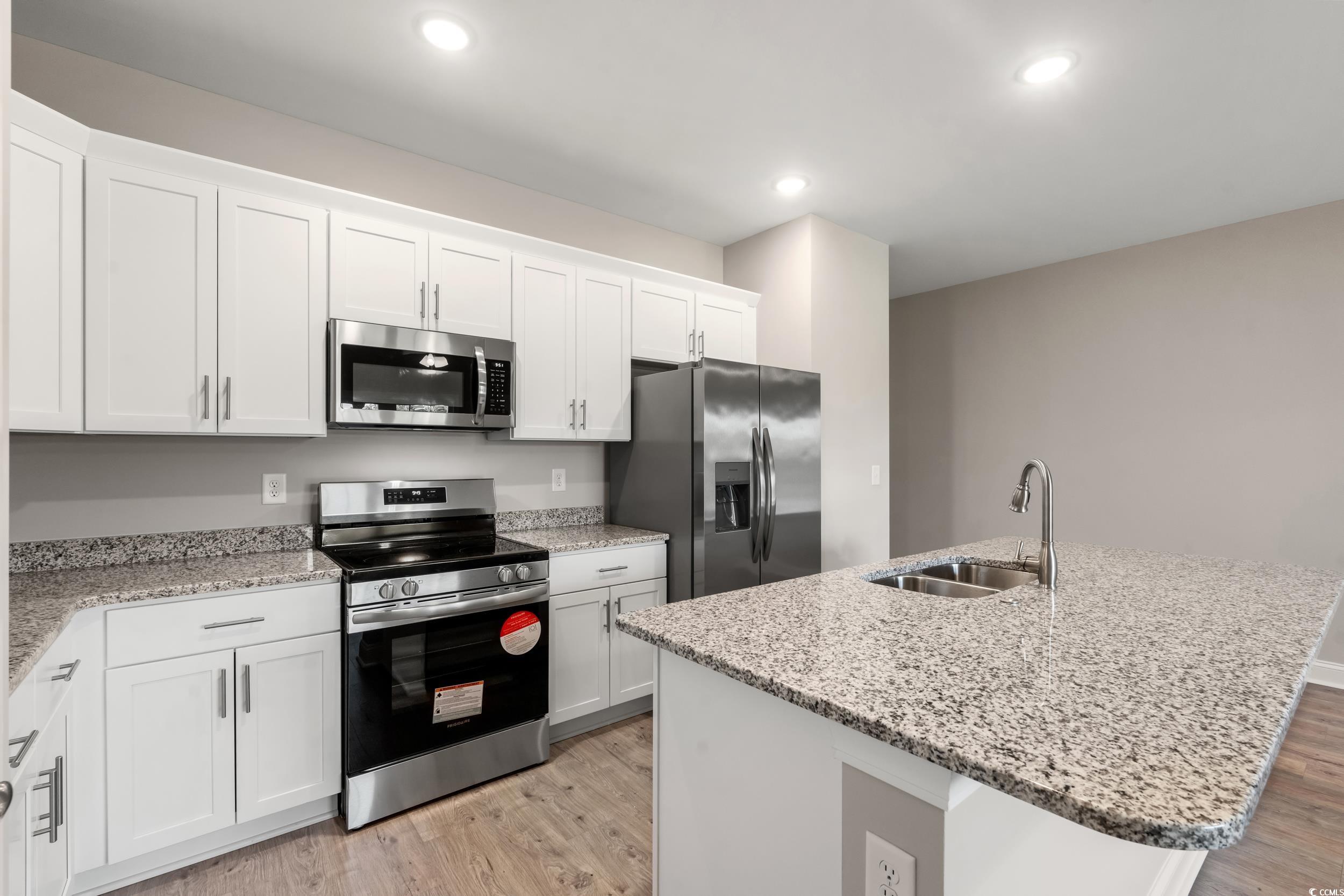 344 Kiskadee Loop Property Photo 7