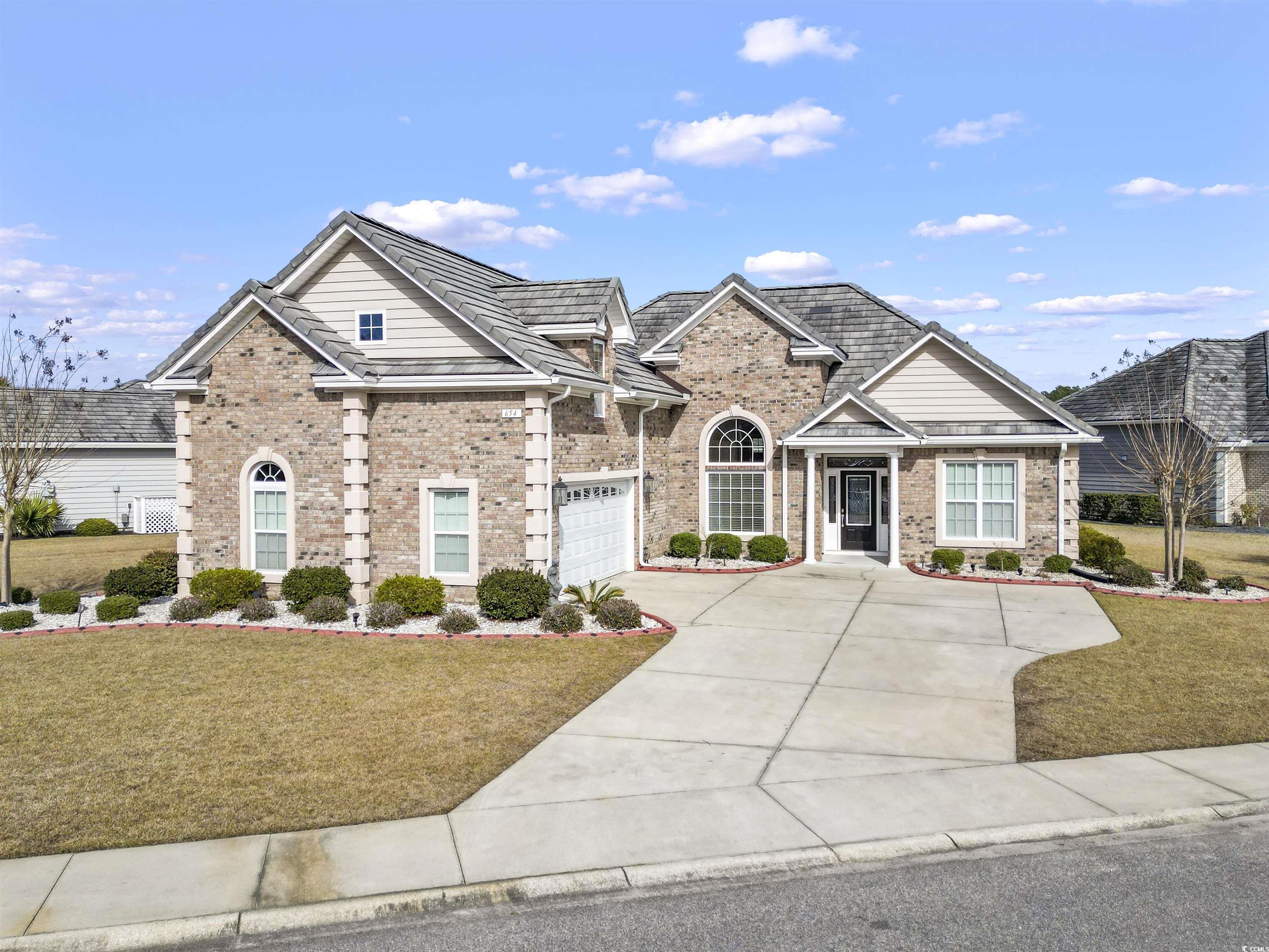 654 Evers Loop Property Photo 1