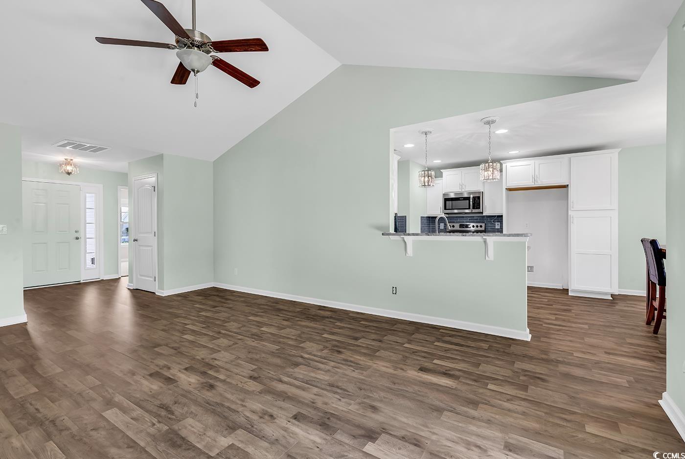 206 Balsa Dr. Property Photo 8