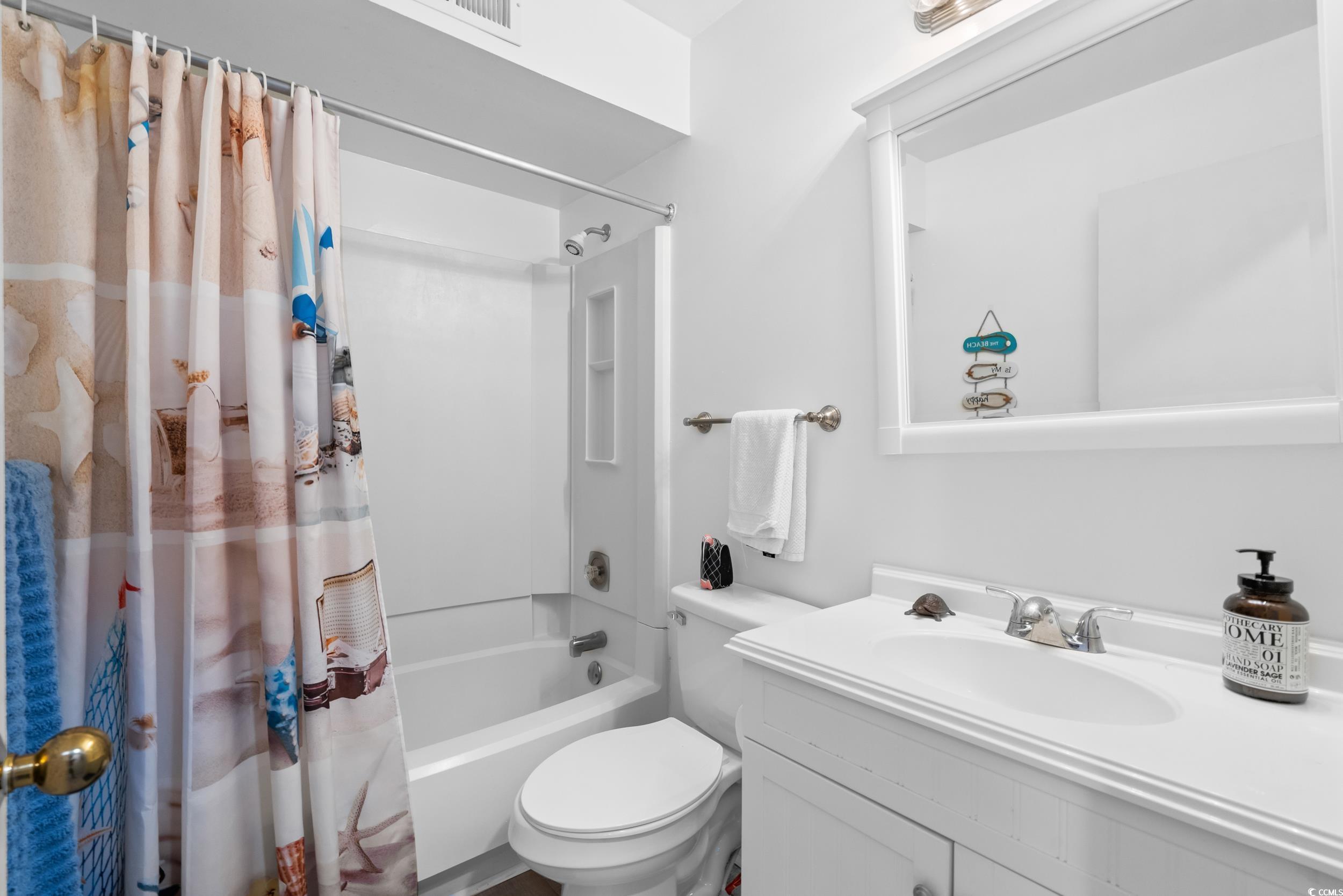 9661 Shore Dr. Property Photo 21