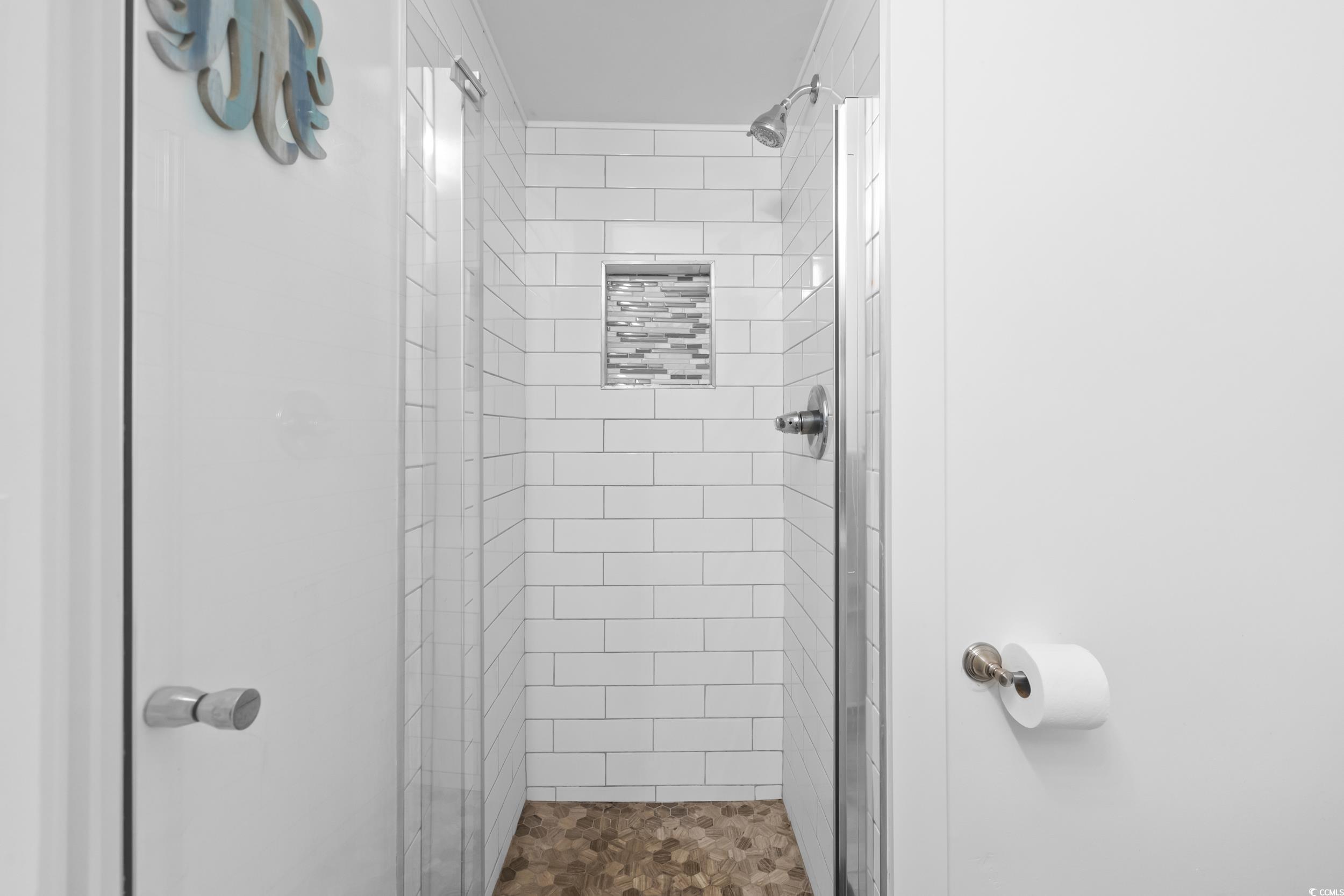 9661 Shore Dr. Property Photo 25