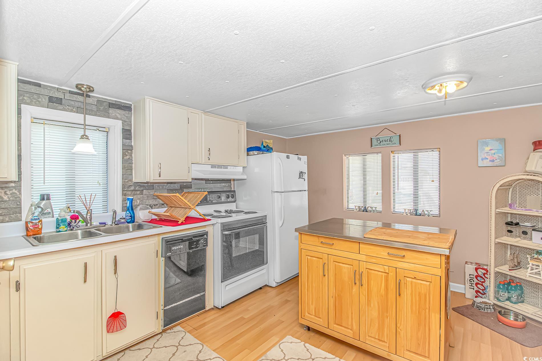 6001-mh206 S Kings Hwy. Property Photo 4