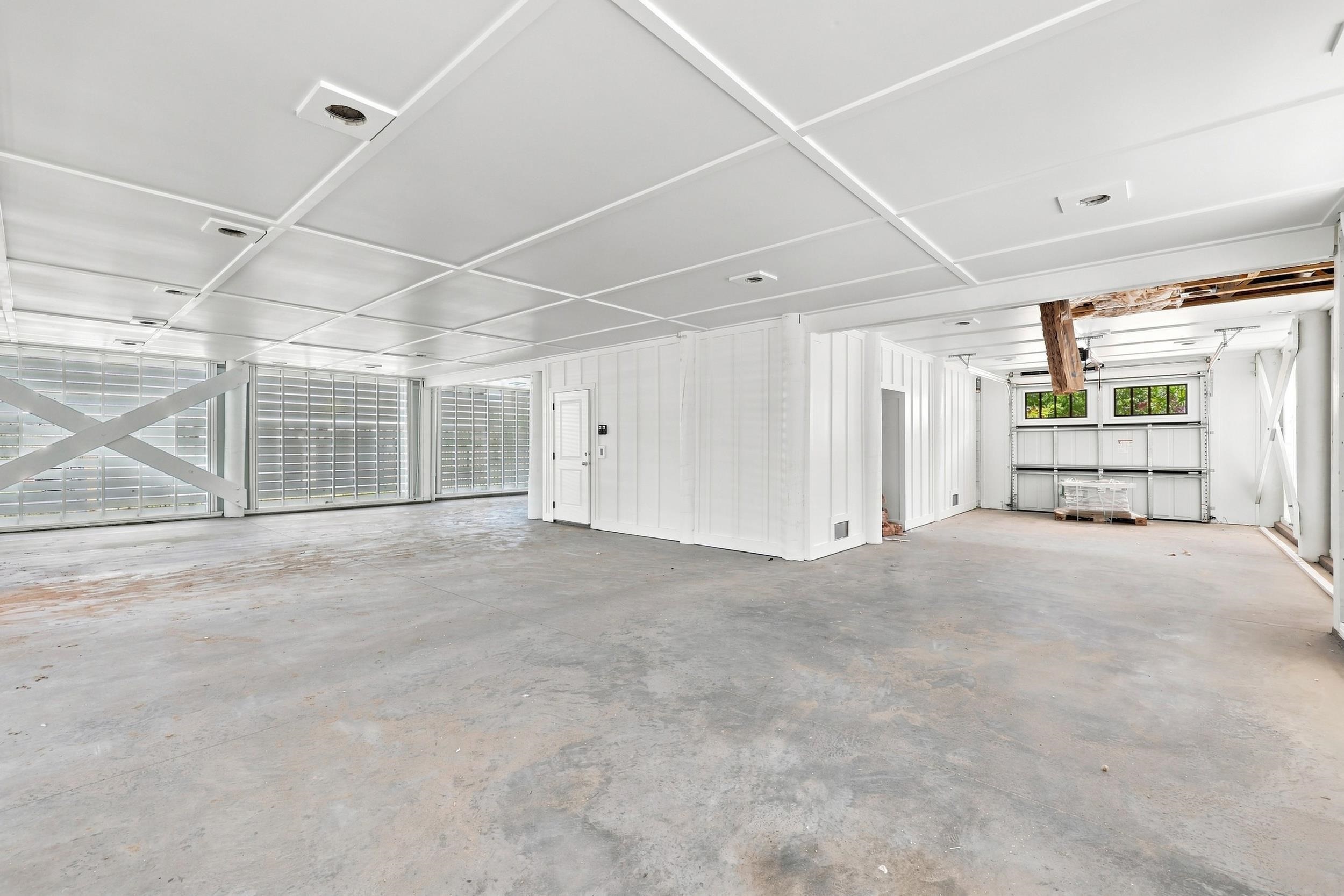 4710 Surf St. Property Photo 16