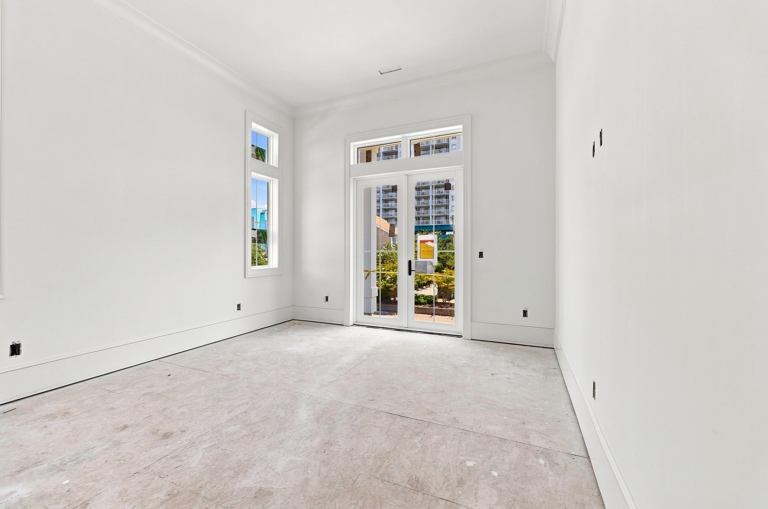 4710 Surf St. Property Photo 27