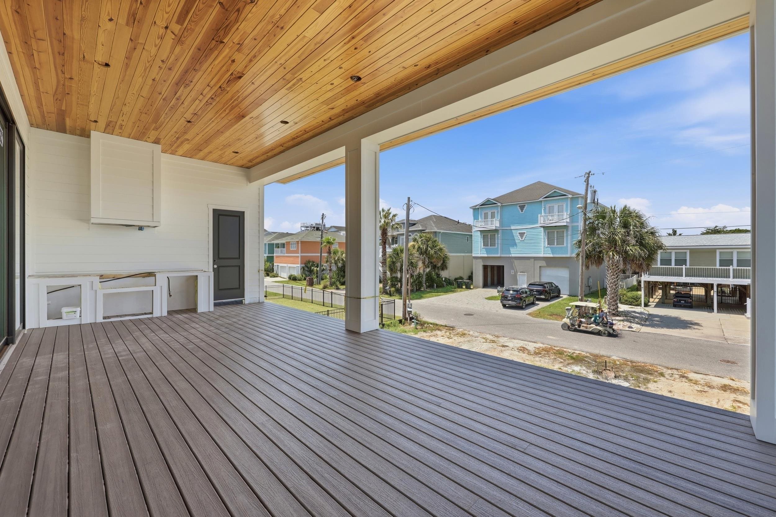 4710 Surf St. Property Photo 29
