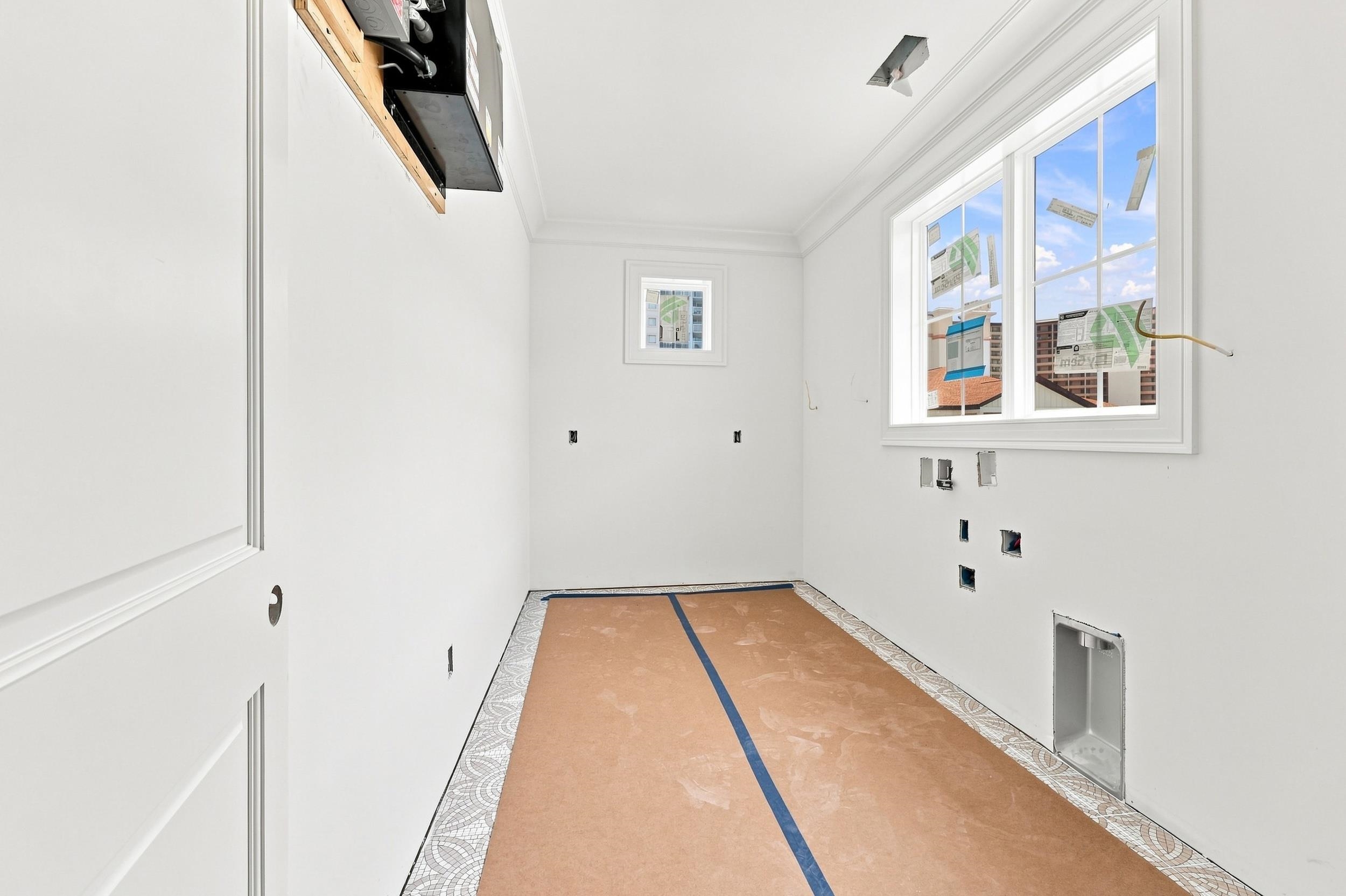 4710 Surf St. Property Photo 36