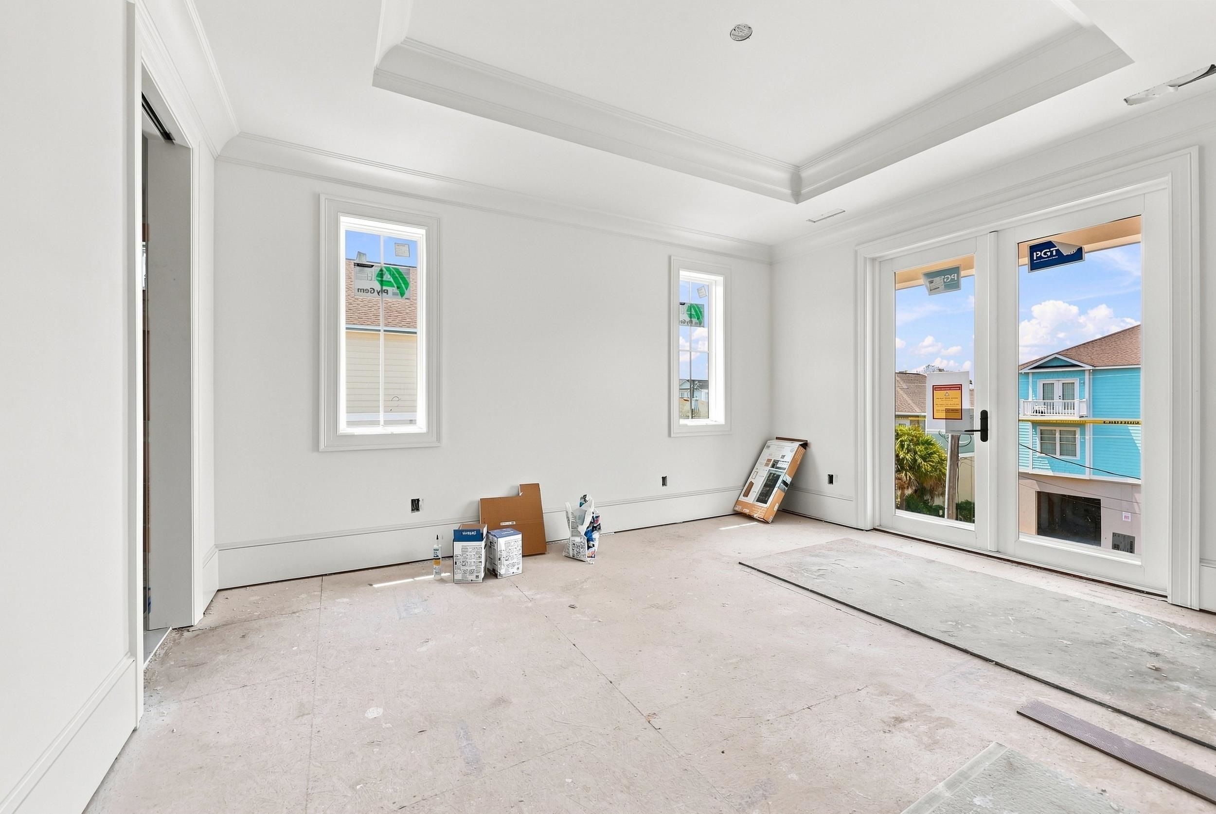 4710 Surf St. Property Photo 44