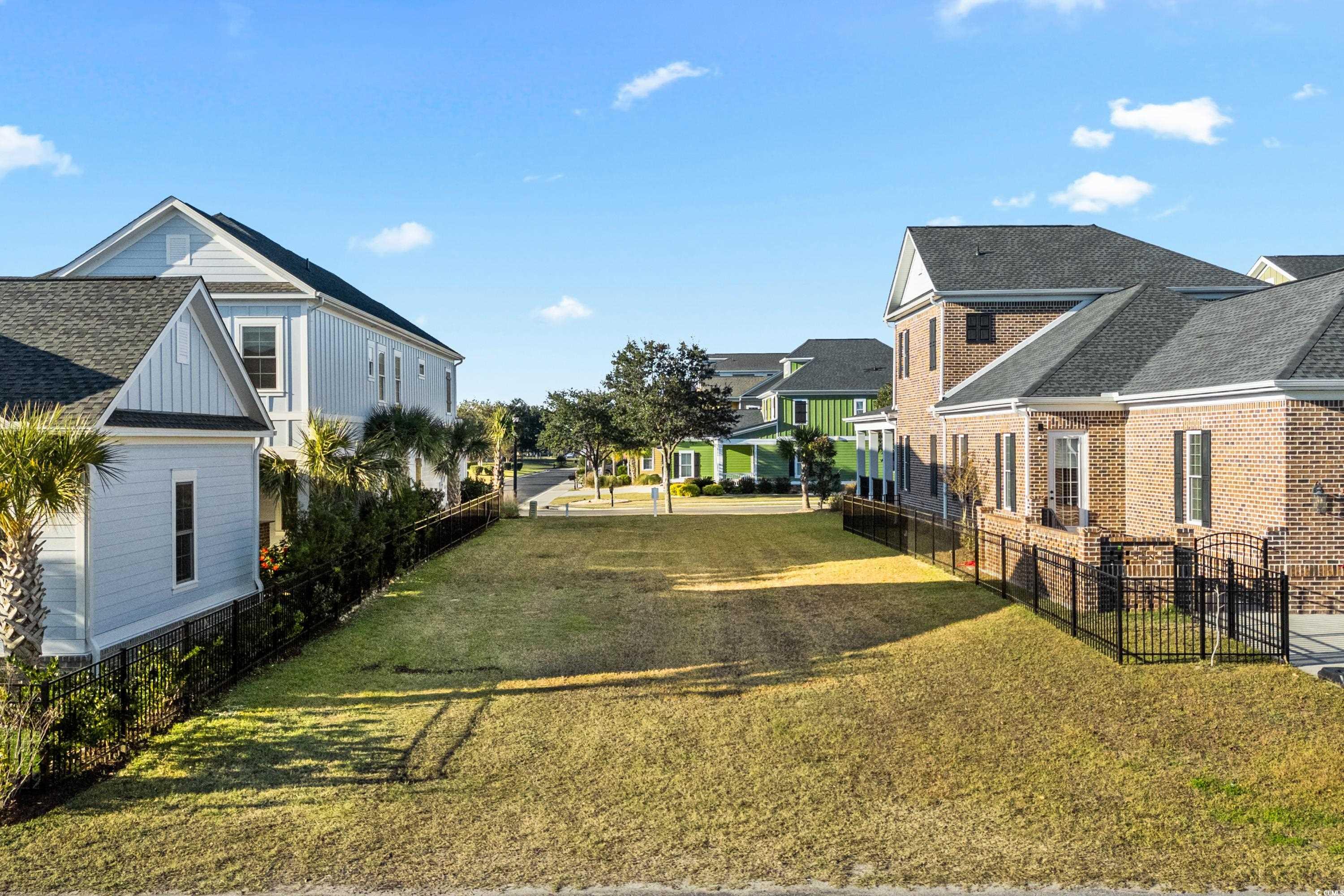 748 Crystal Water Way Property Photo 3