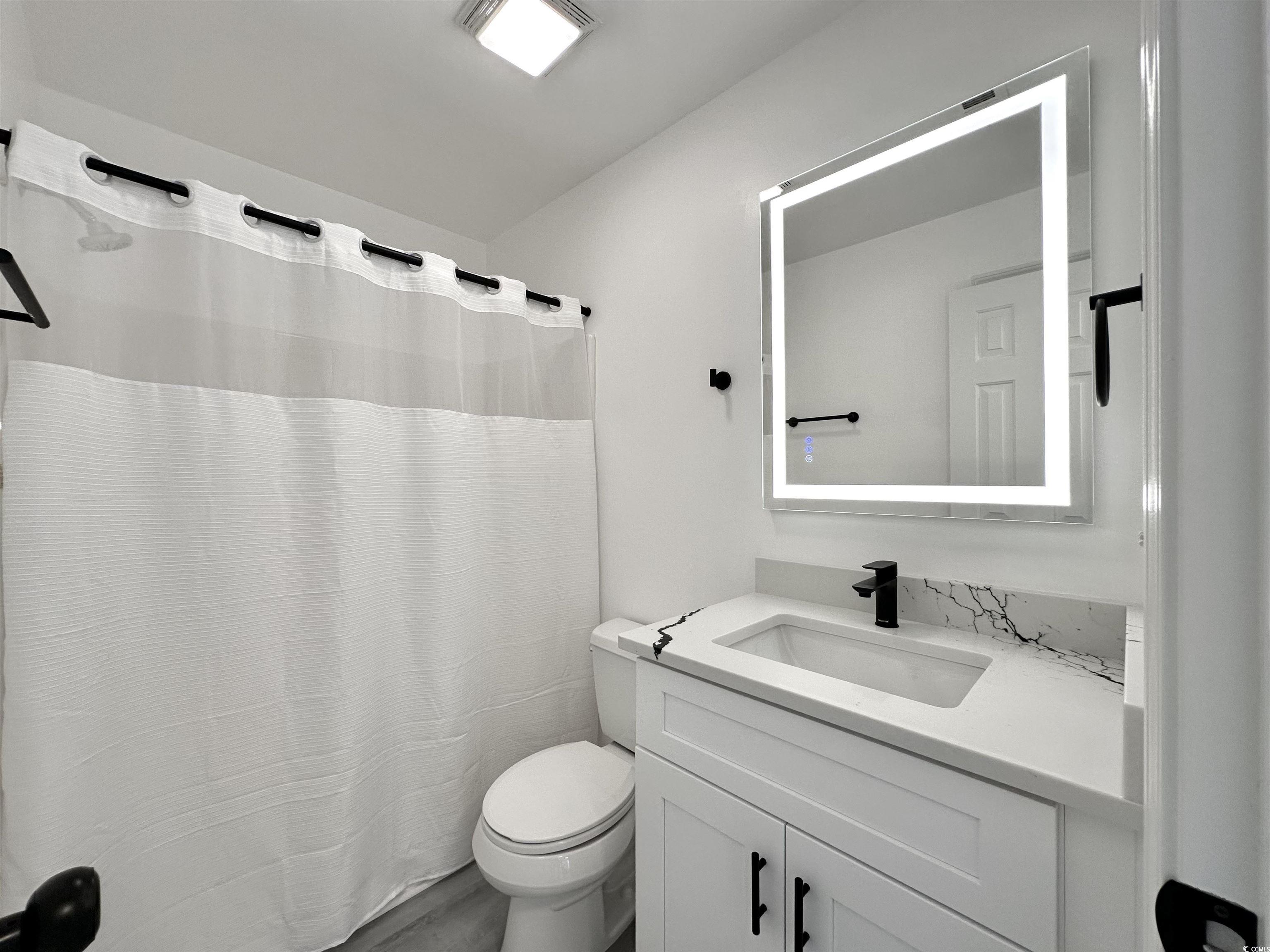 5000 Windsor Green Way Property Photo 13