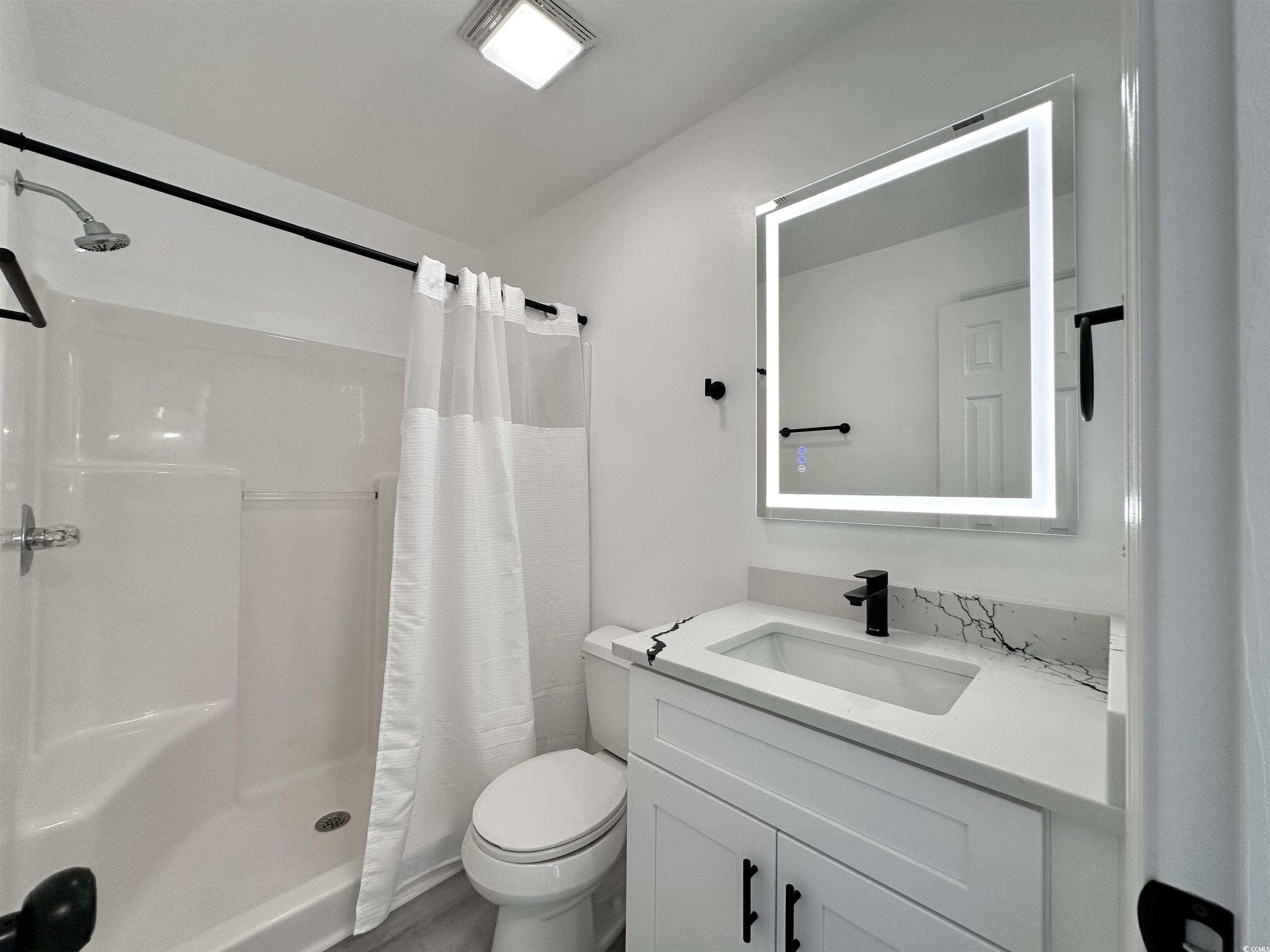5000 Windsor Green Way Property Photo 14