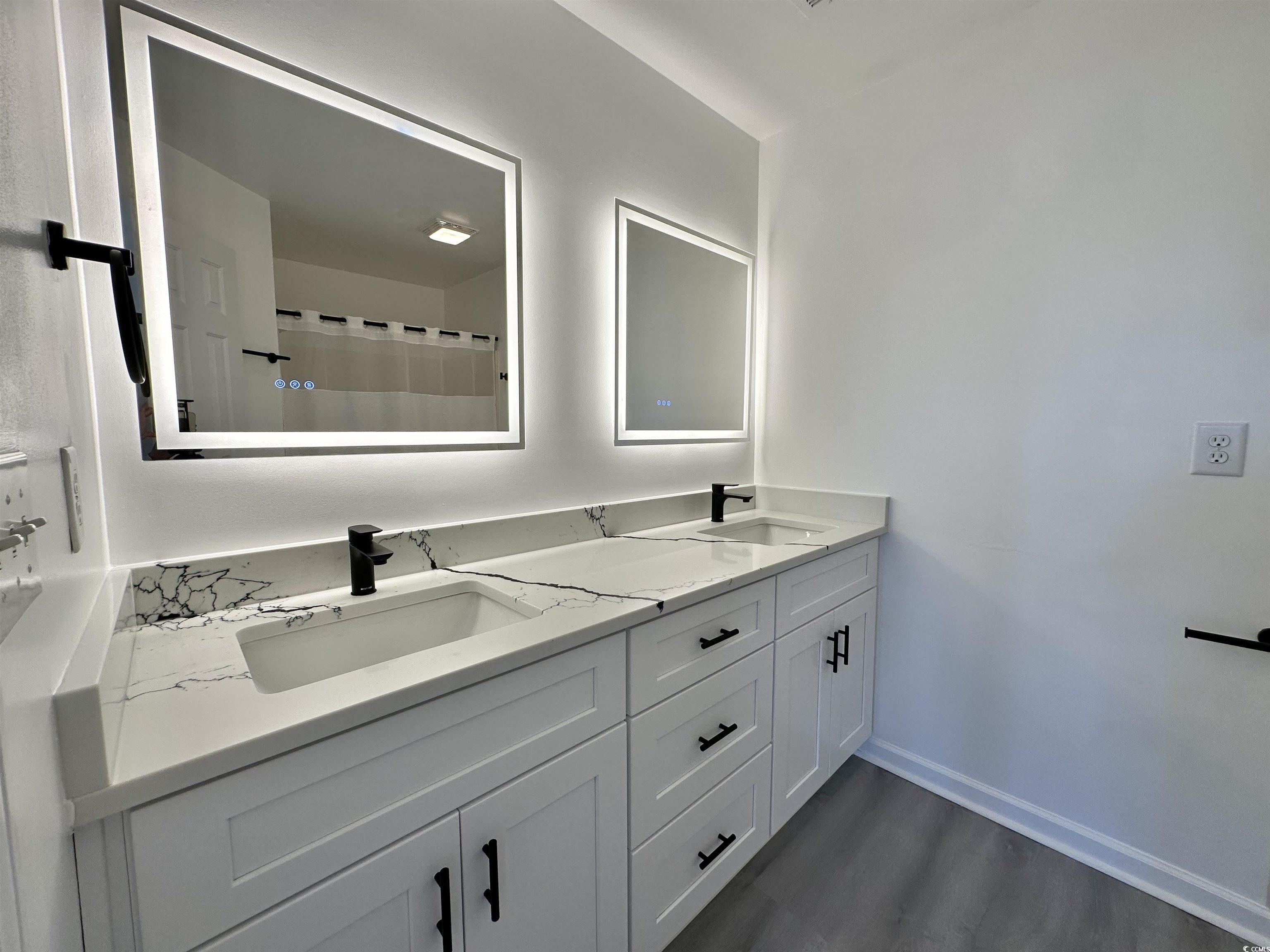 5000 Windsor Green Way Property Photo 23