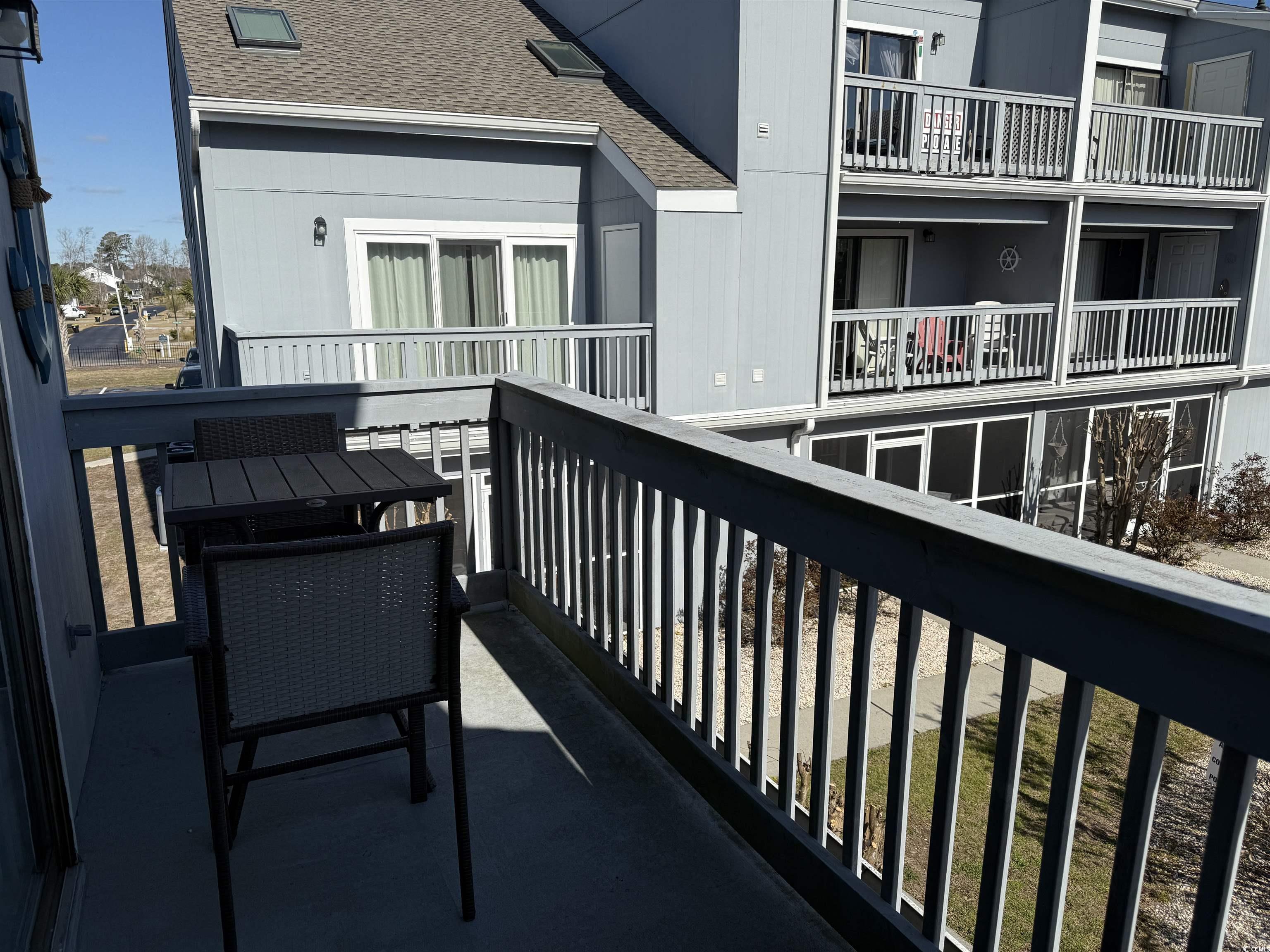 1890 Colony Dr. Property Photo 2