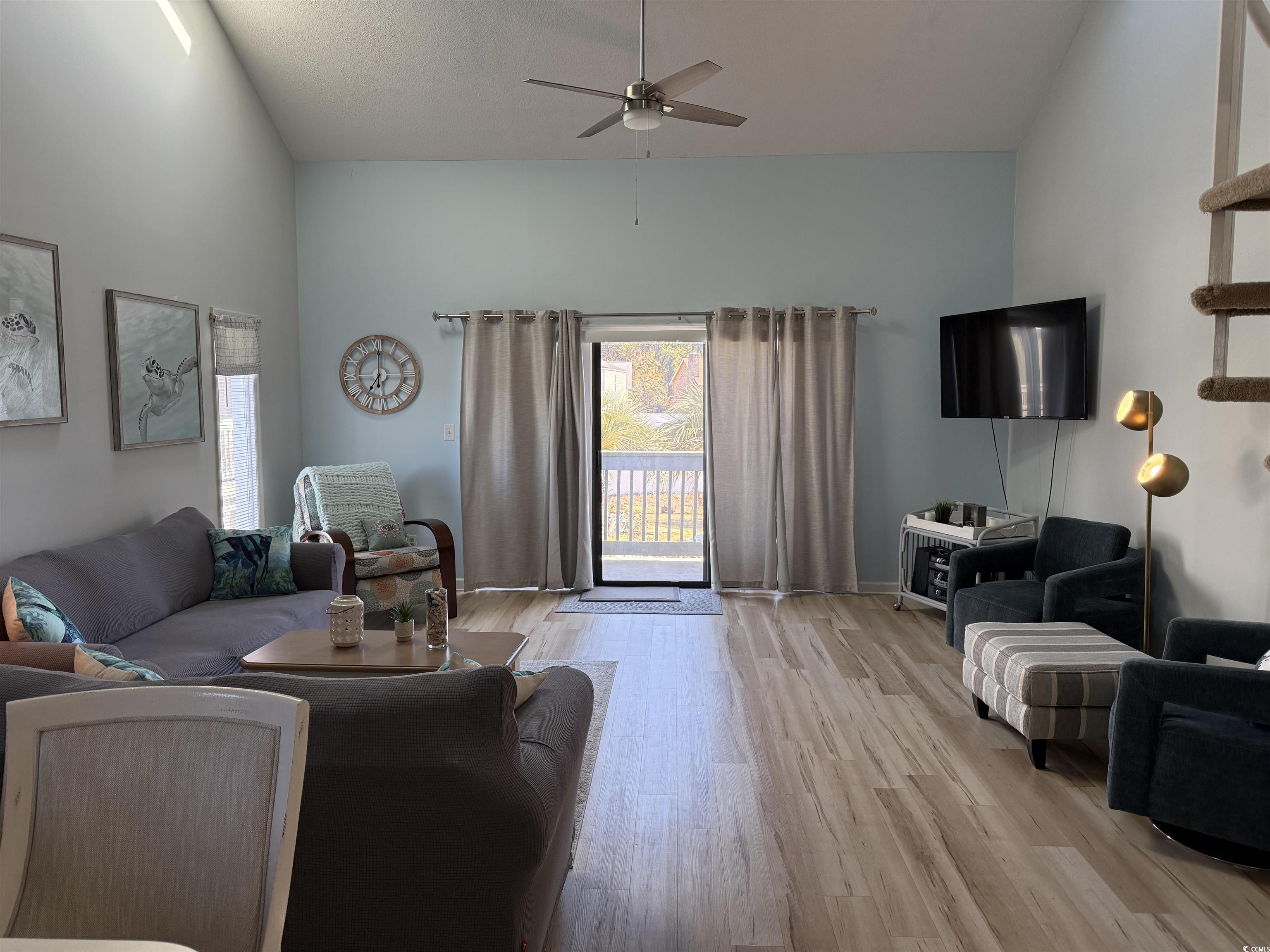 1890 Colony Dr. Property Photo 8