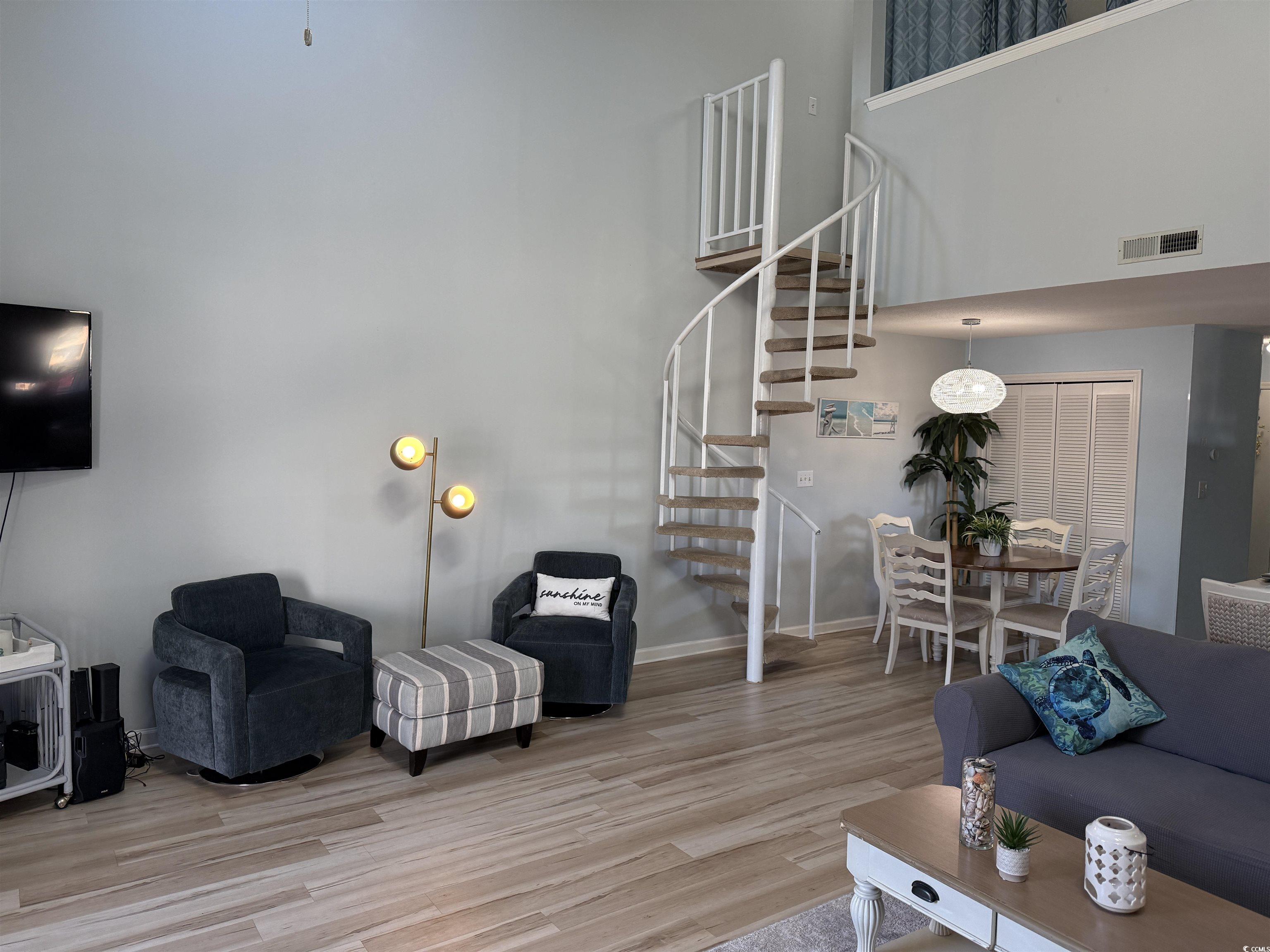 1890 Colony Dr. Property Photo 10