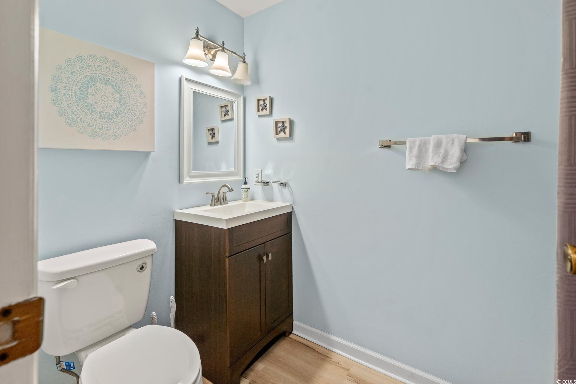 1890 Colony Dr. Property Photo 24