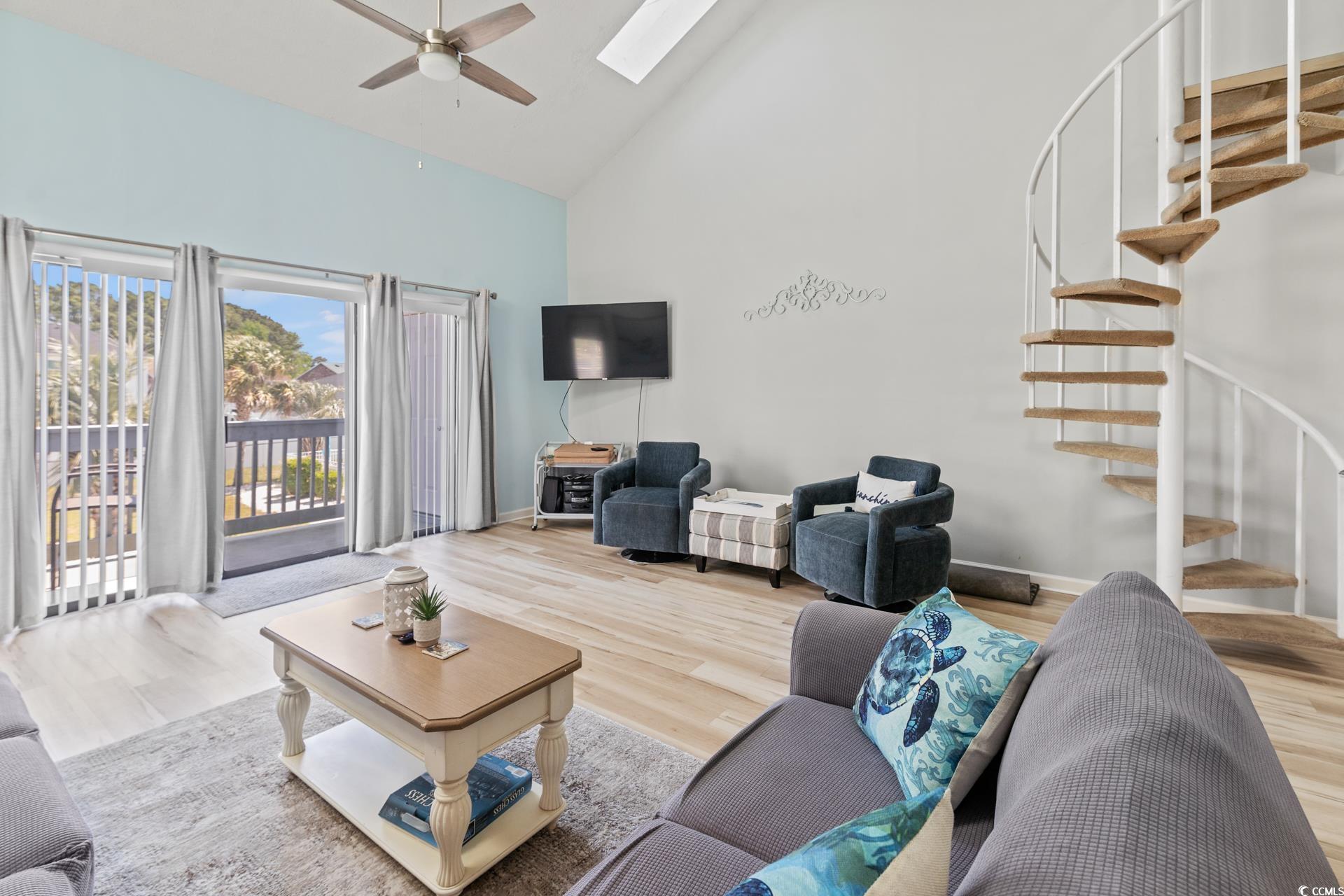 1890 Colony Dr. Property Photo 32