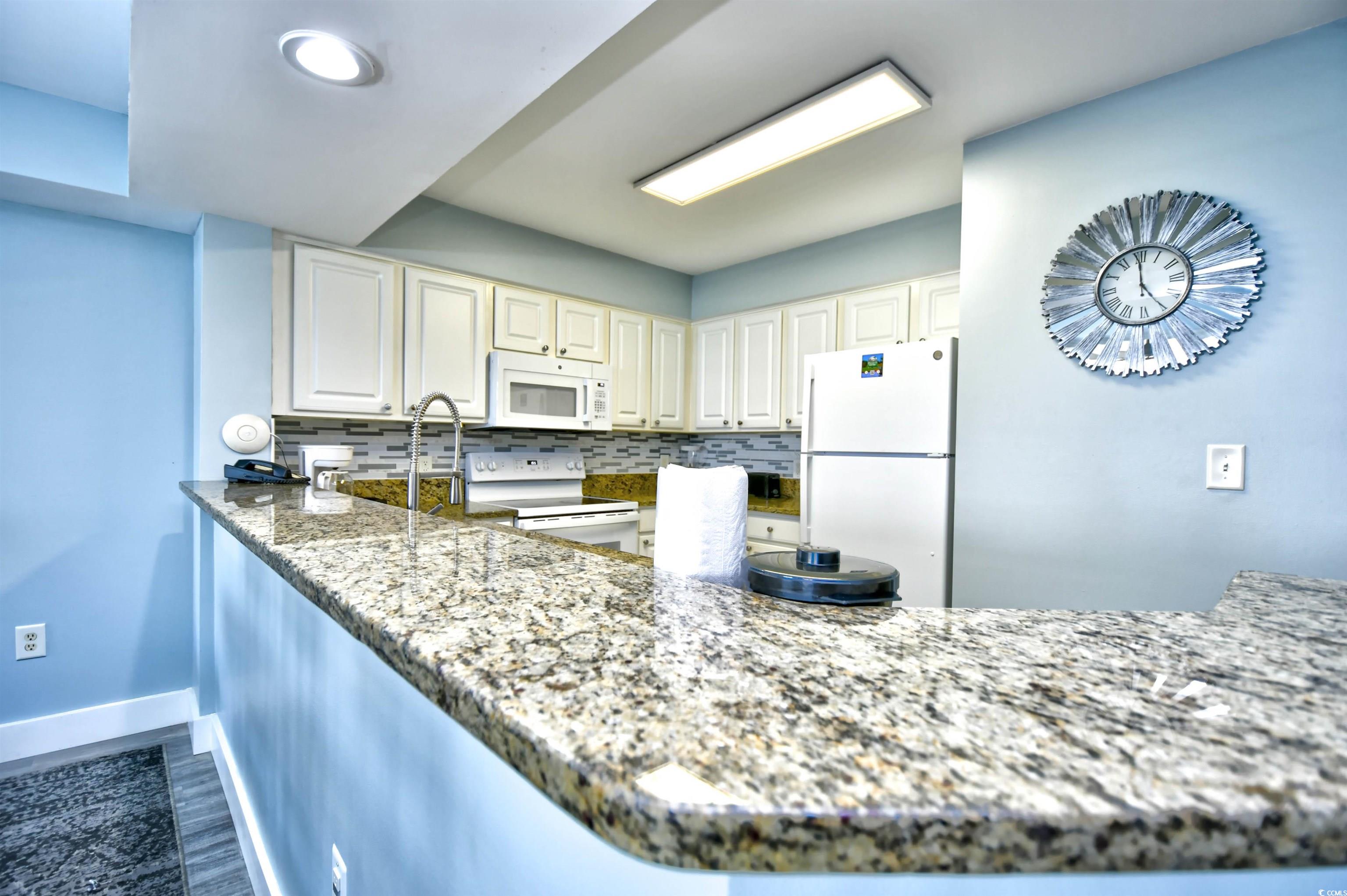 2201 S Ocean Blvd. Property Photo 10