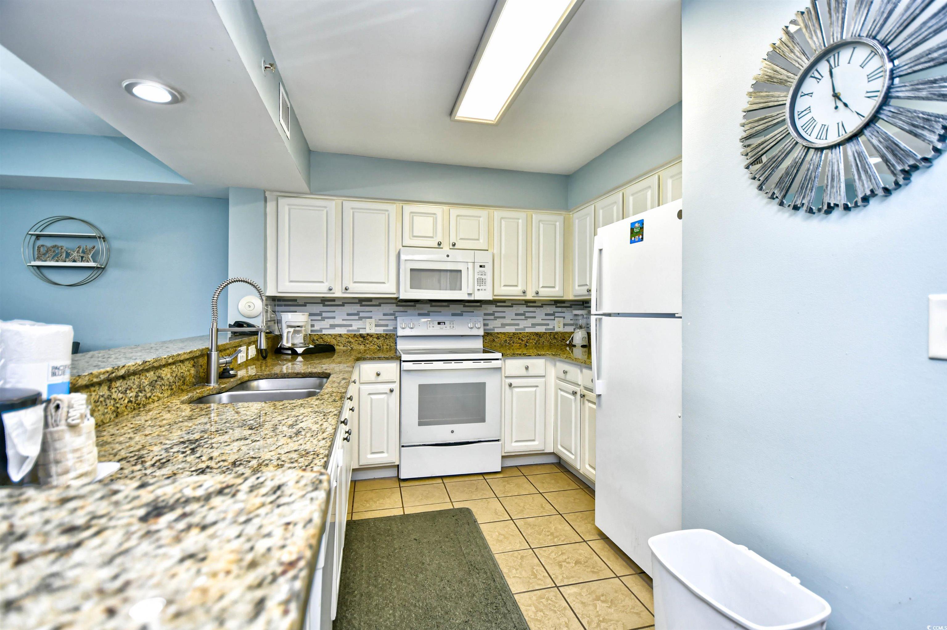 2201 S Ocean Blvd. Property Photo 11