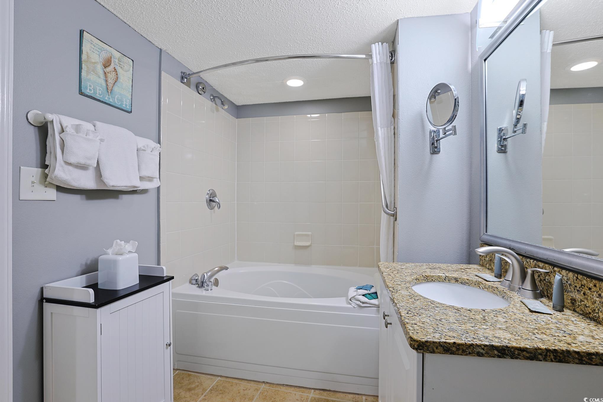 300 N Ocean Blvd. Property Photo 14