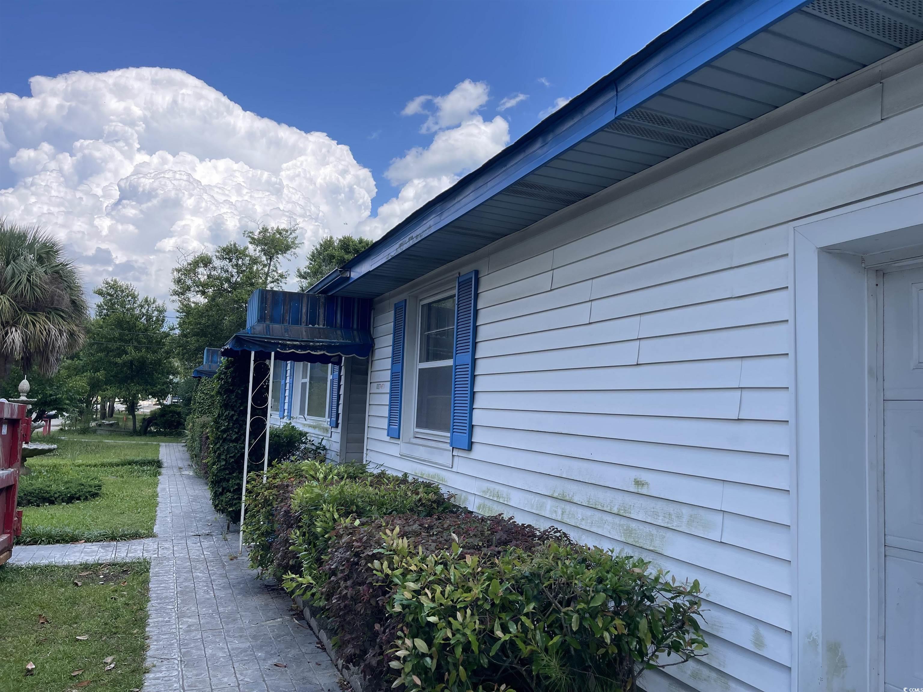 1007 Yaupon Dr. Property Photo 4