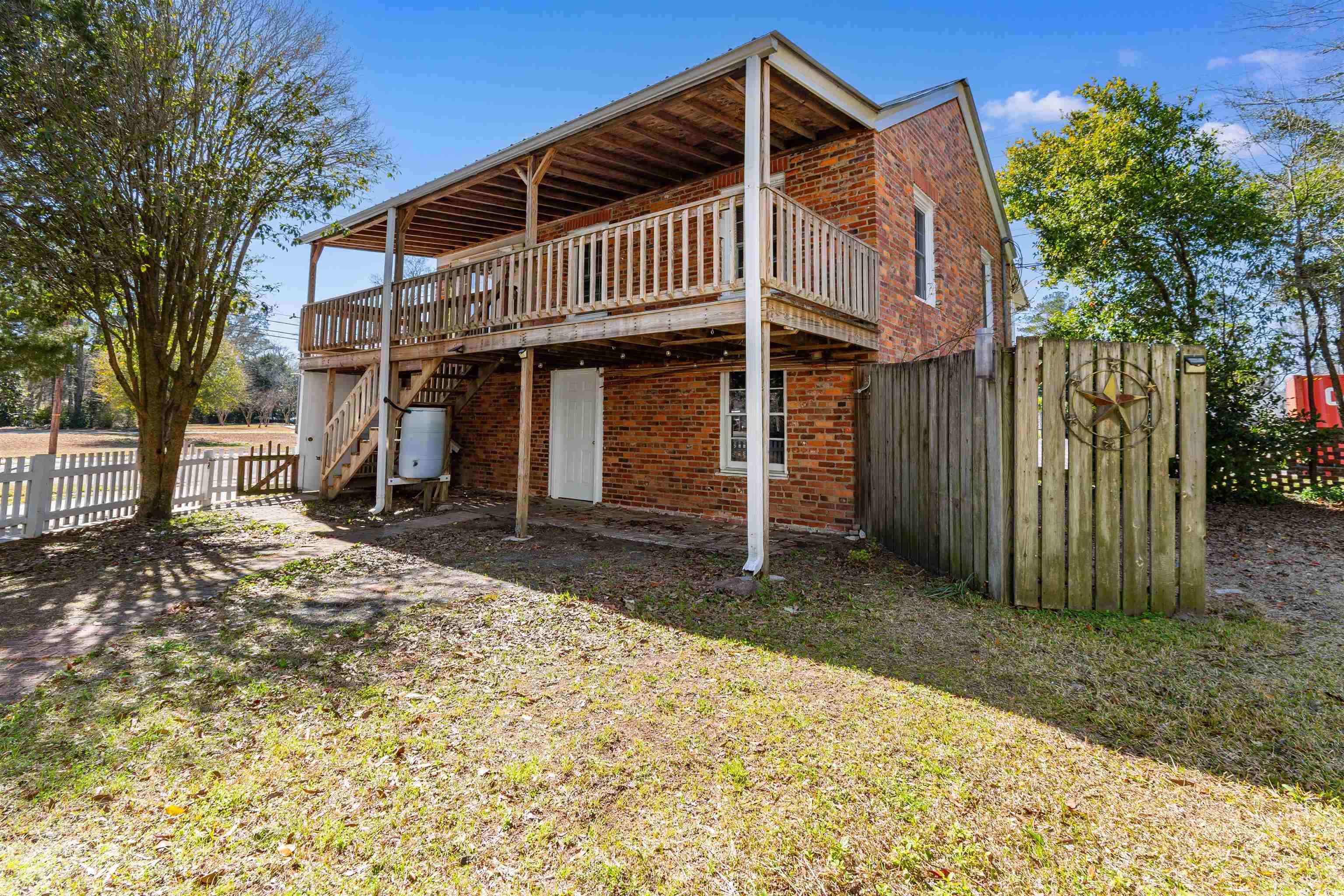 112 S Rosemary Ave. Property Photo 4