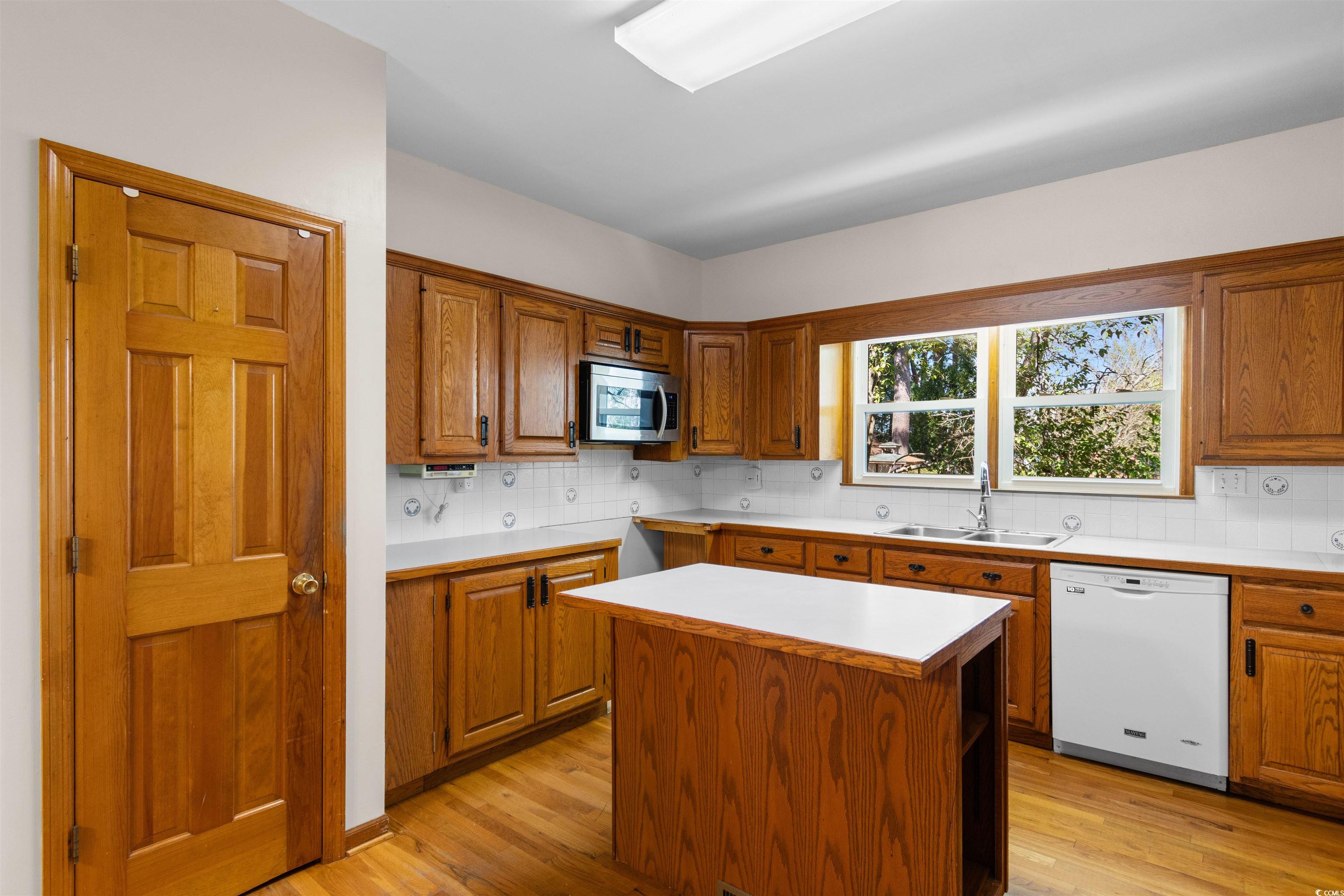 112 S Rosemary Ave. Property Photo 14