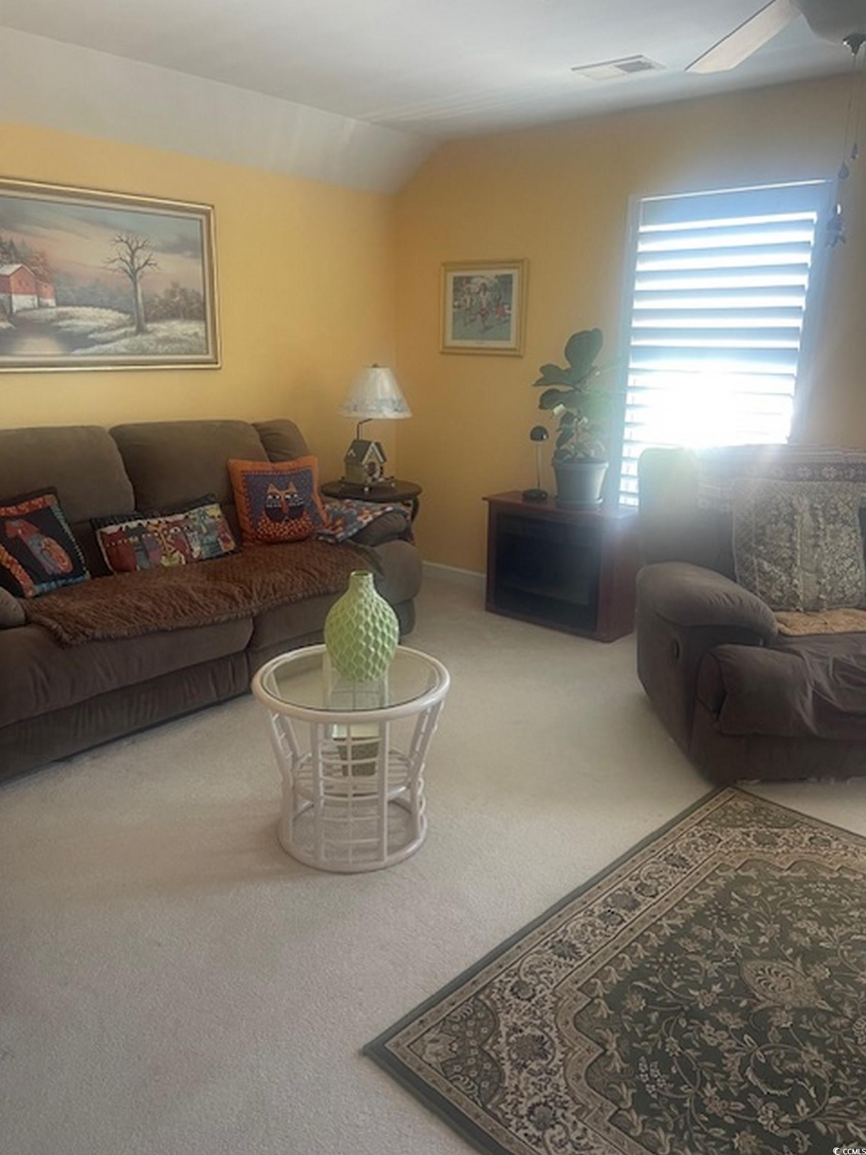 1575 Berkshire Ave. Property Photo 8