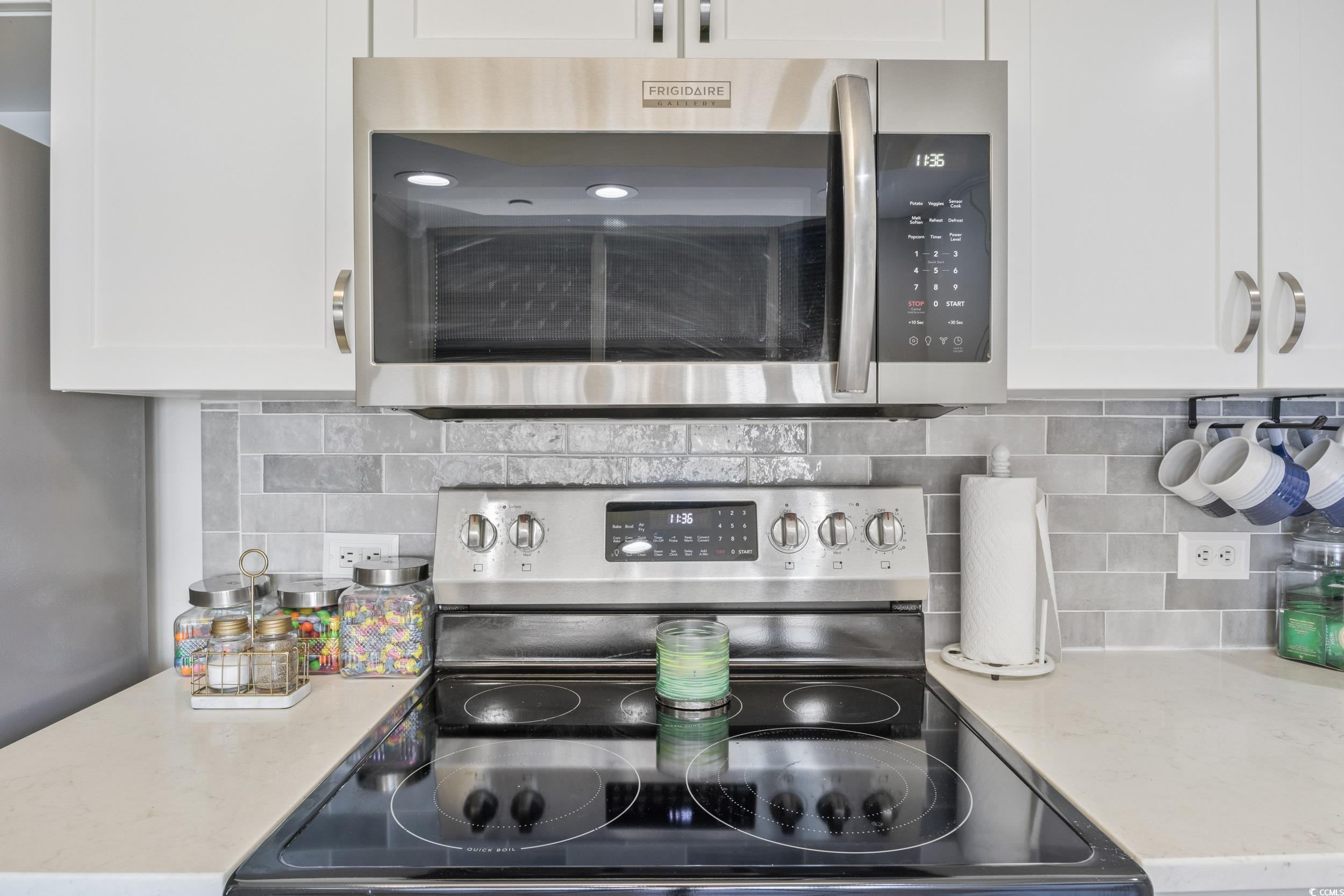 8560 Queensway Blvd. Property Photo 12