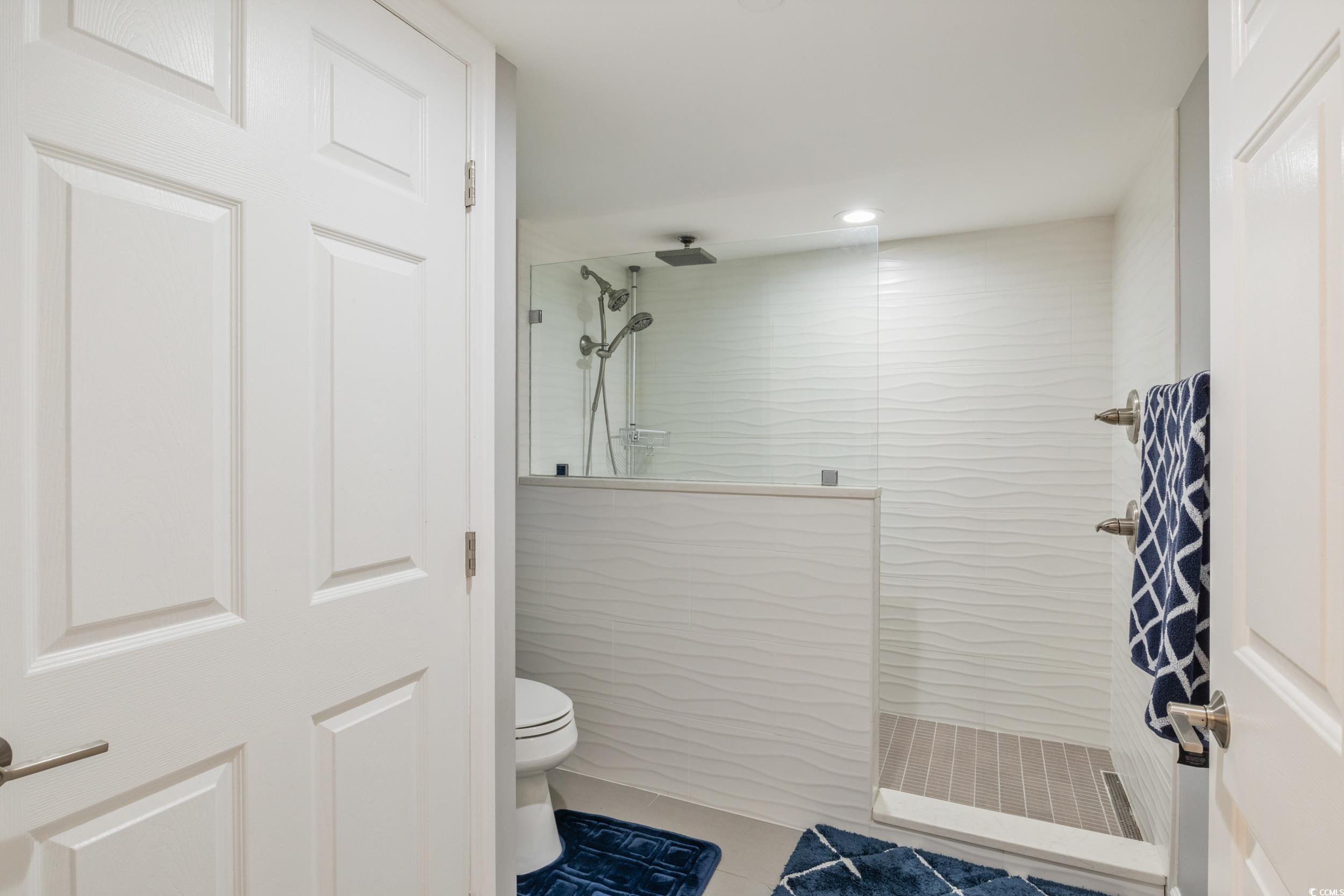 8560 Queensway Blvd. Property Photo 20