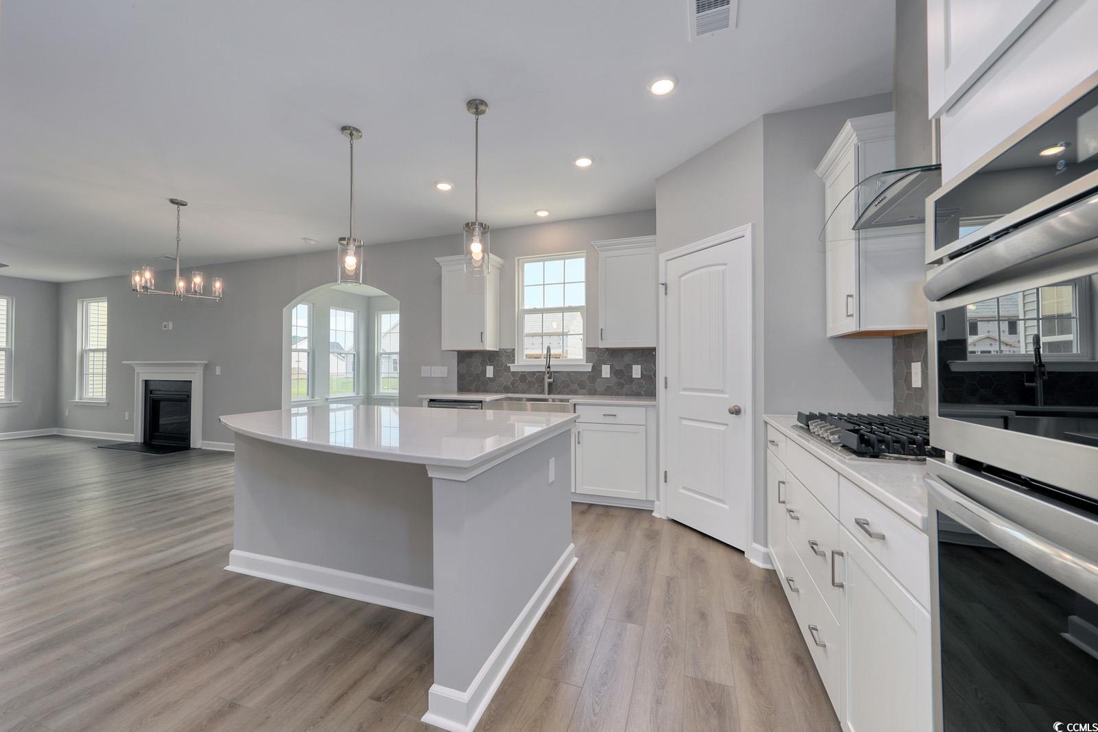 4035 Bucolic Loop Property Photo 3