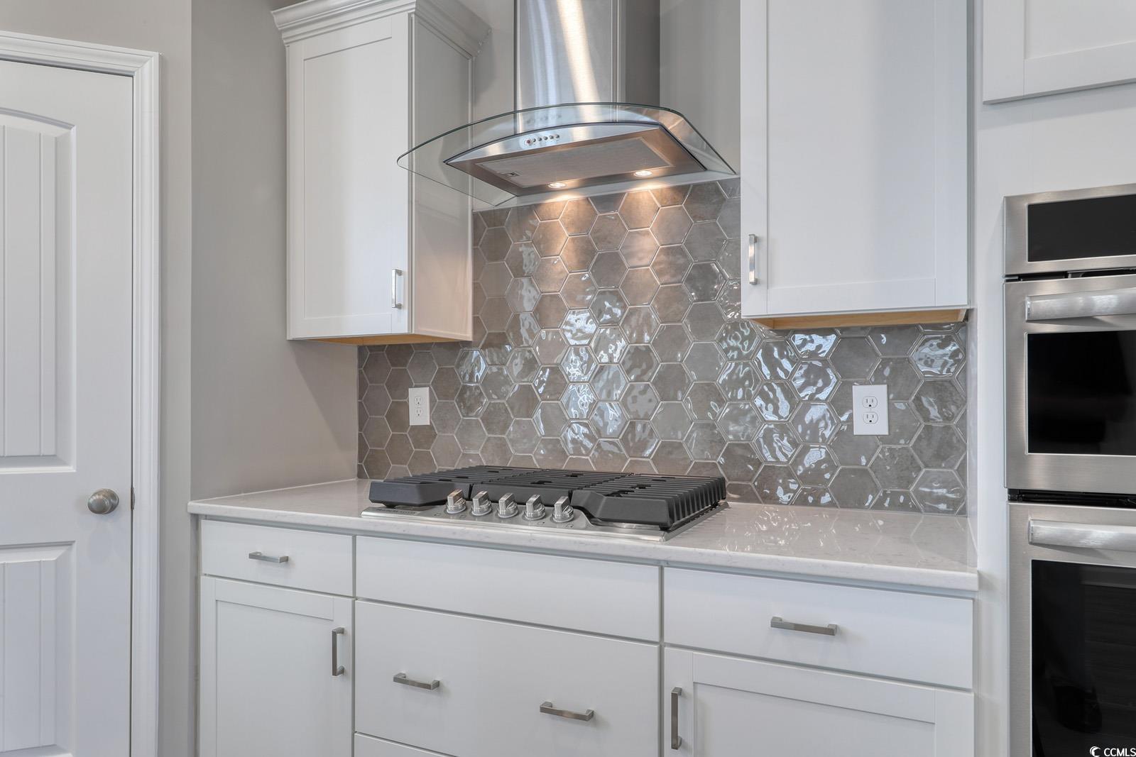 4035 Bucolic Loop Property Photo 4