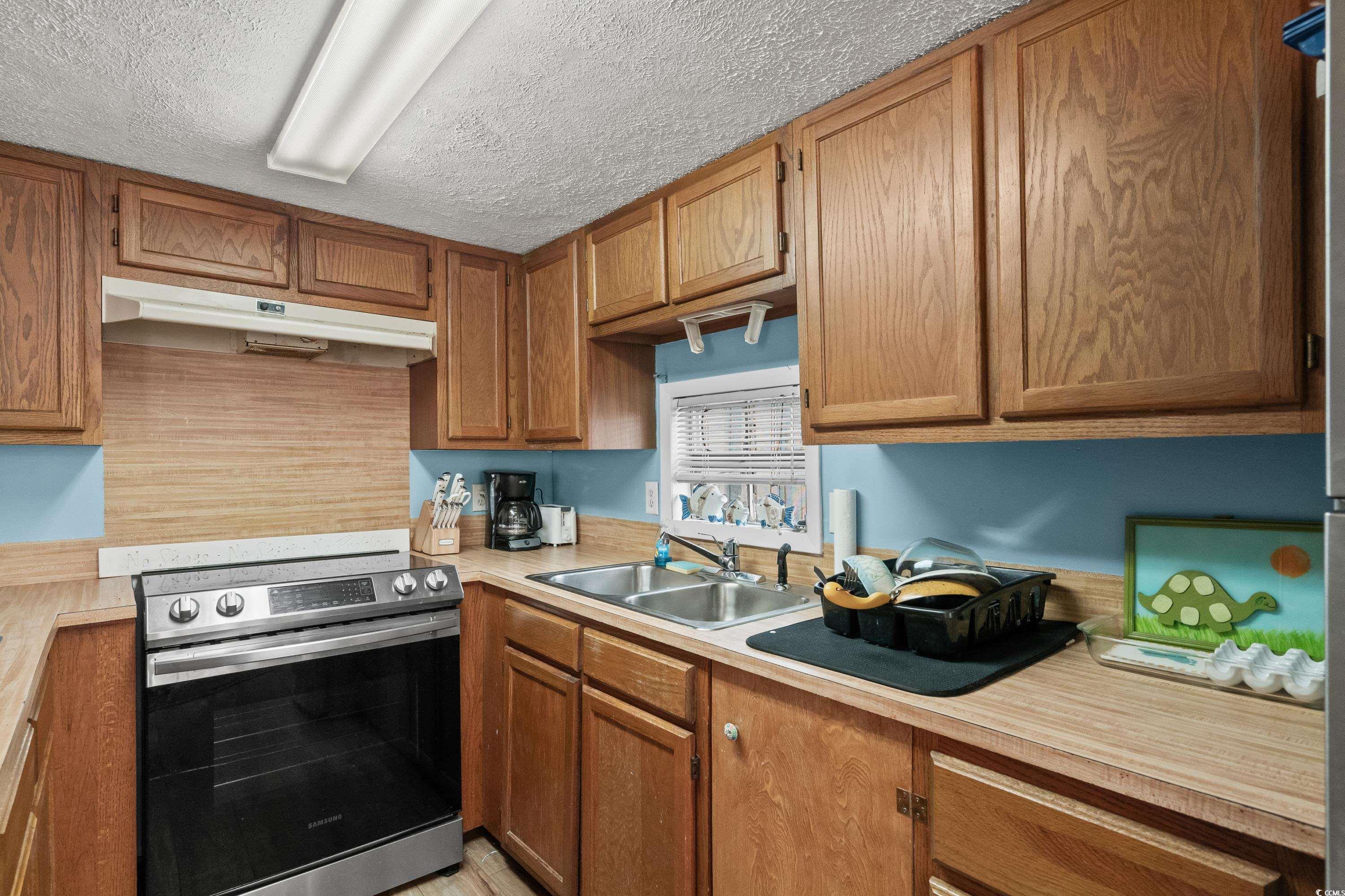 6001- 1688 S Kings Highway Property Photo 16