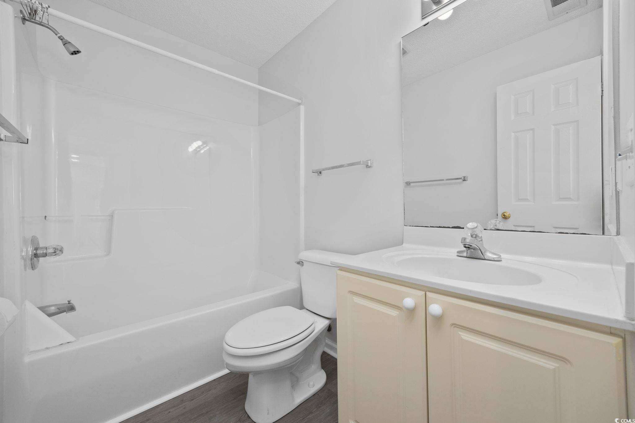4430 Eastport Blvd. Property Photo 25