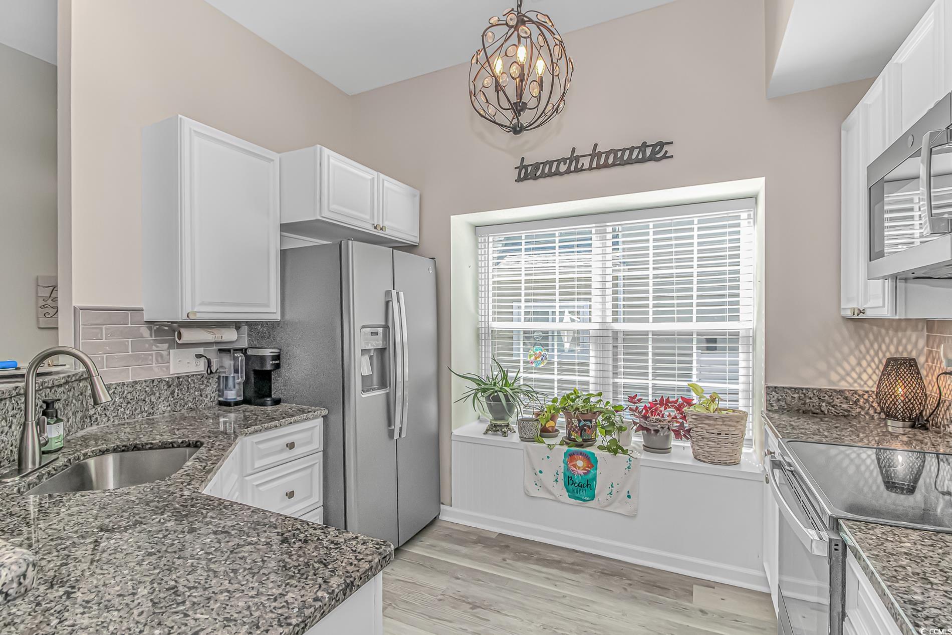 1006 Charles St. Property Photo 10