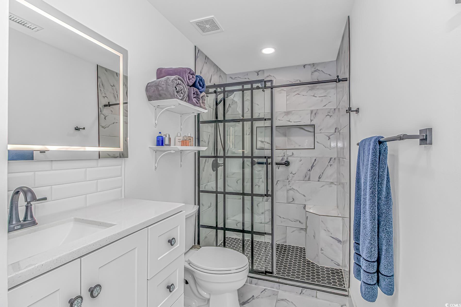 1006 Charles St. Property Photo 16