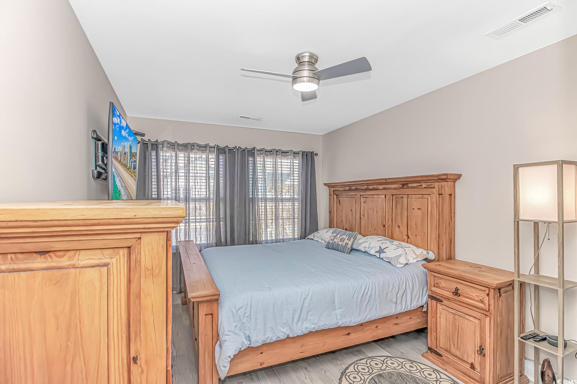 1006 Charles St. Property Photo 17