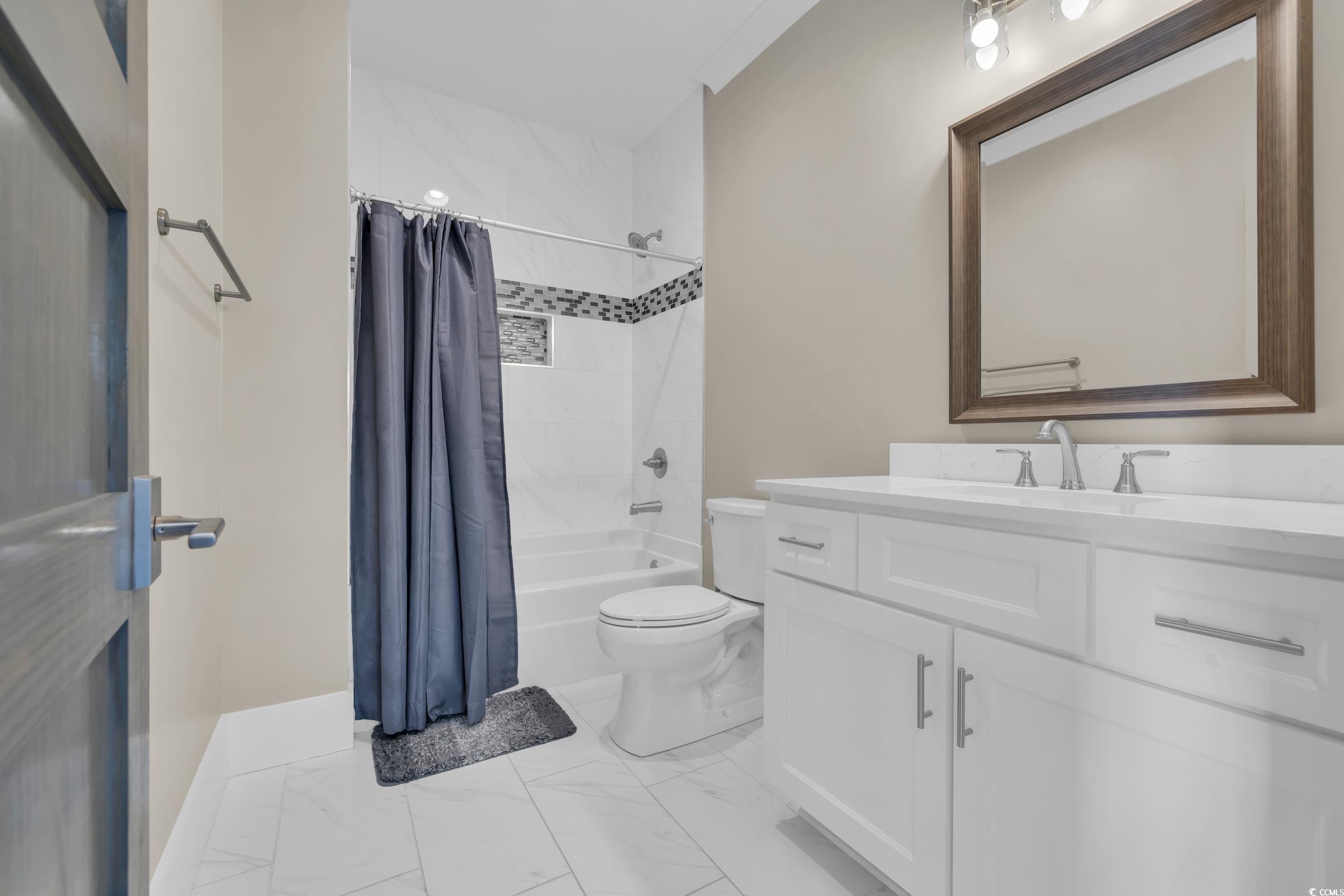 823 Waterton Ave. Property Photo 18