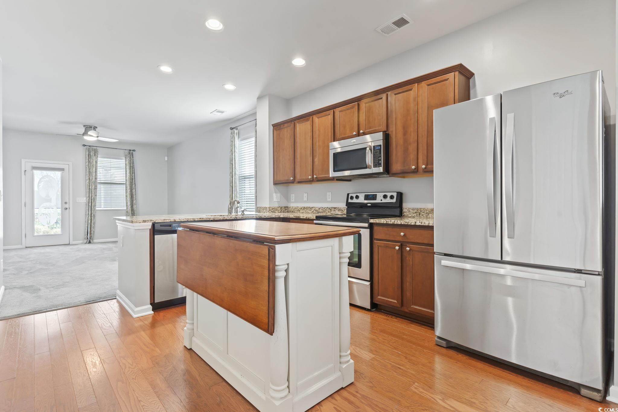 1097 Balmore Dr. Property Photo 6
